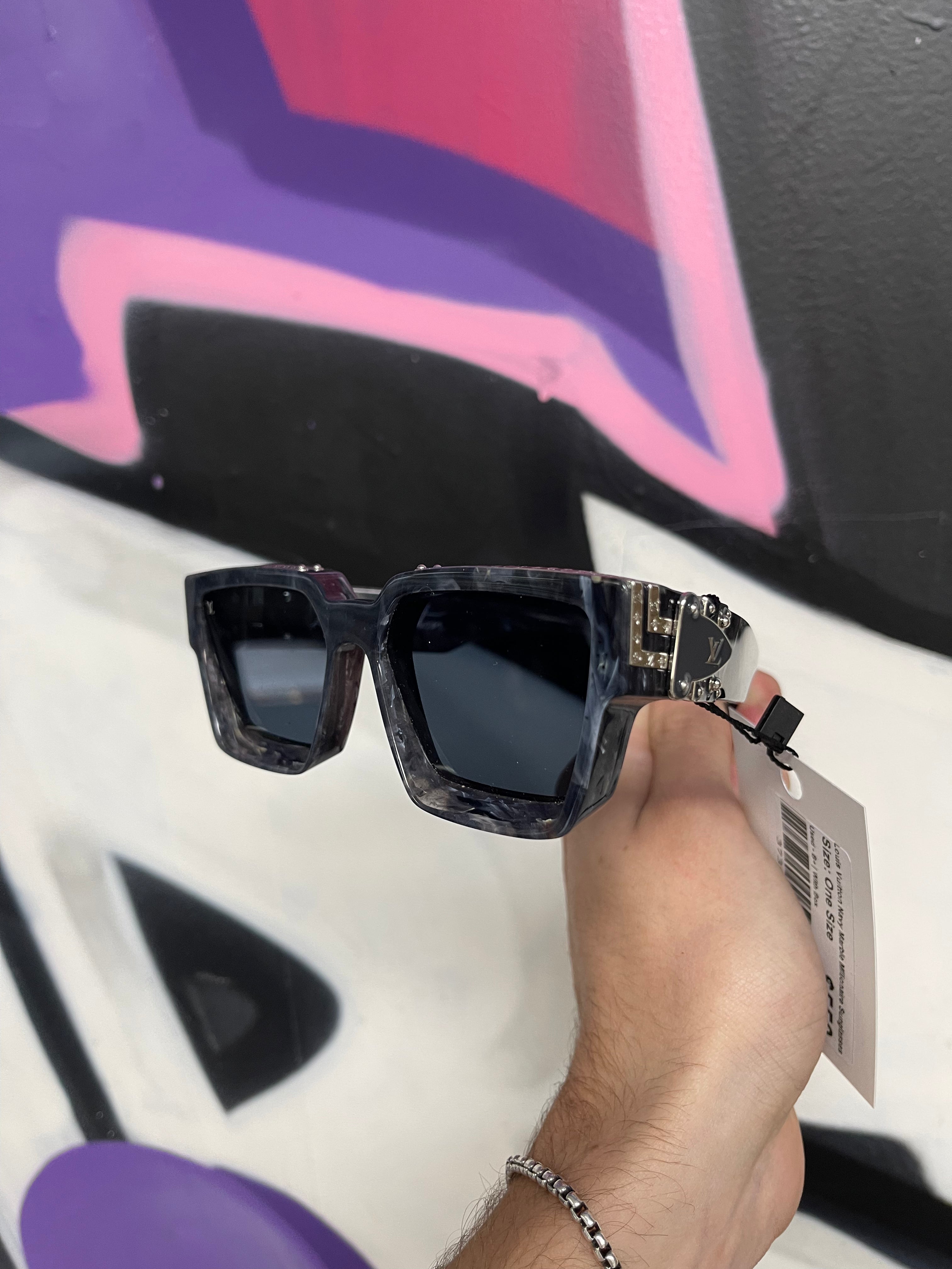 Louis Vuitton Navy Marble Mllionaire Sunglasses