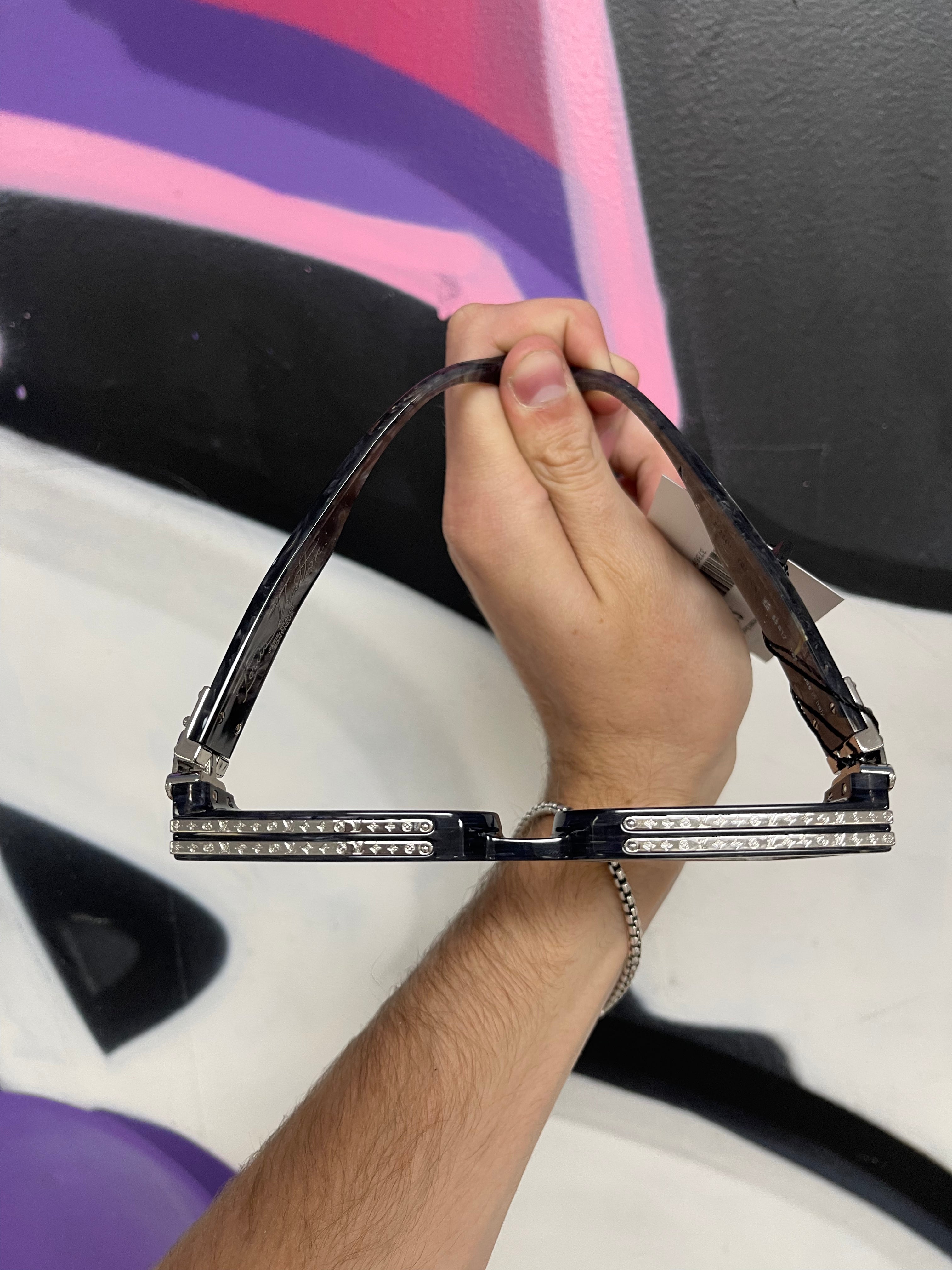 Louis Vuitton Navy Marble Mllionaire Sunglasses