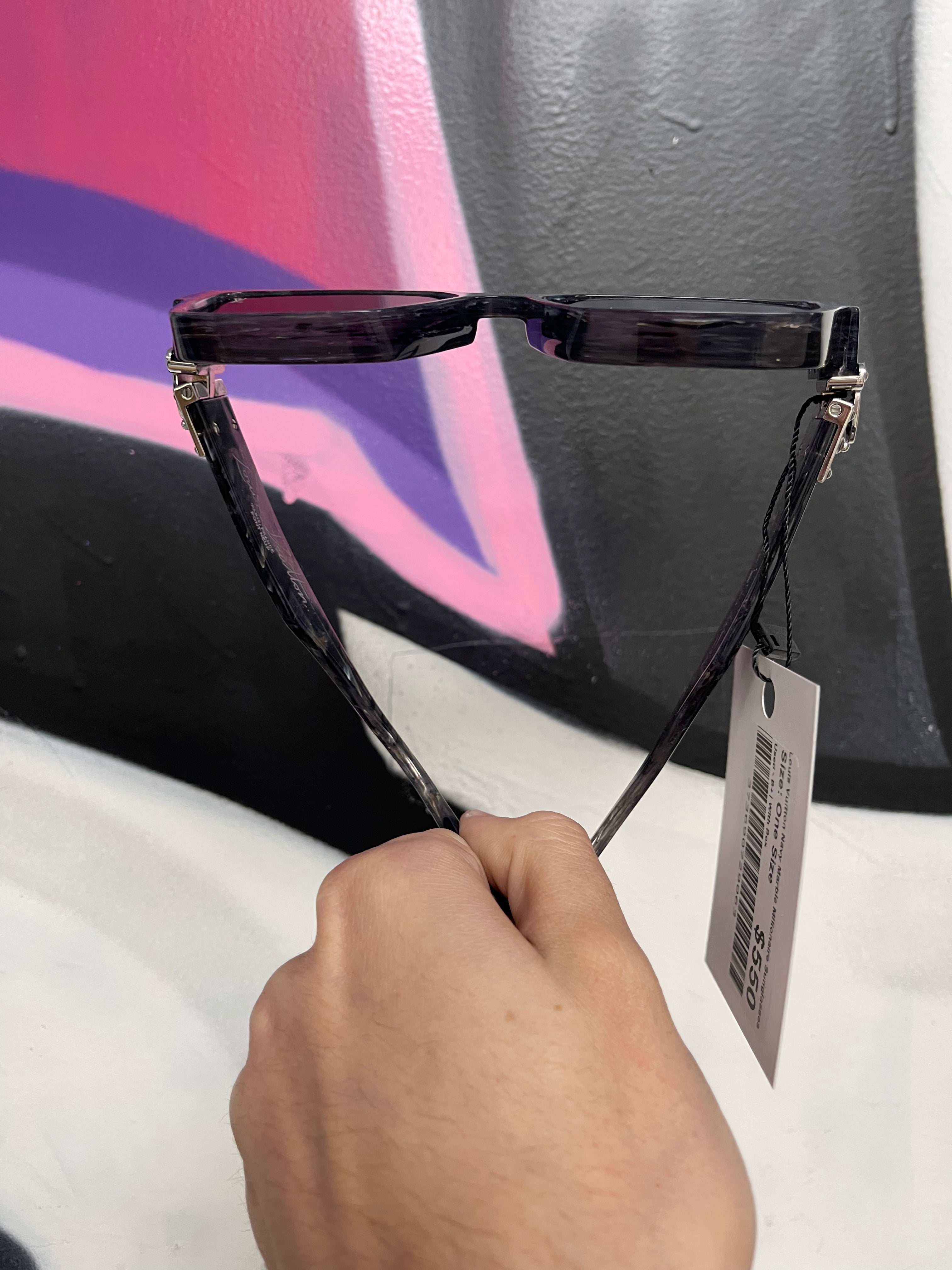 Louis Vuitton Navy Marble Mllionaire Sunglasses