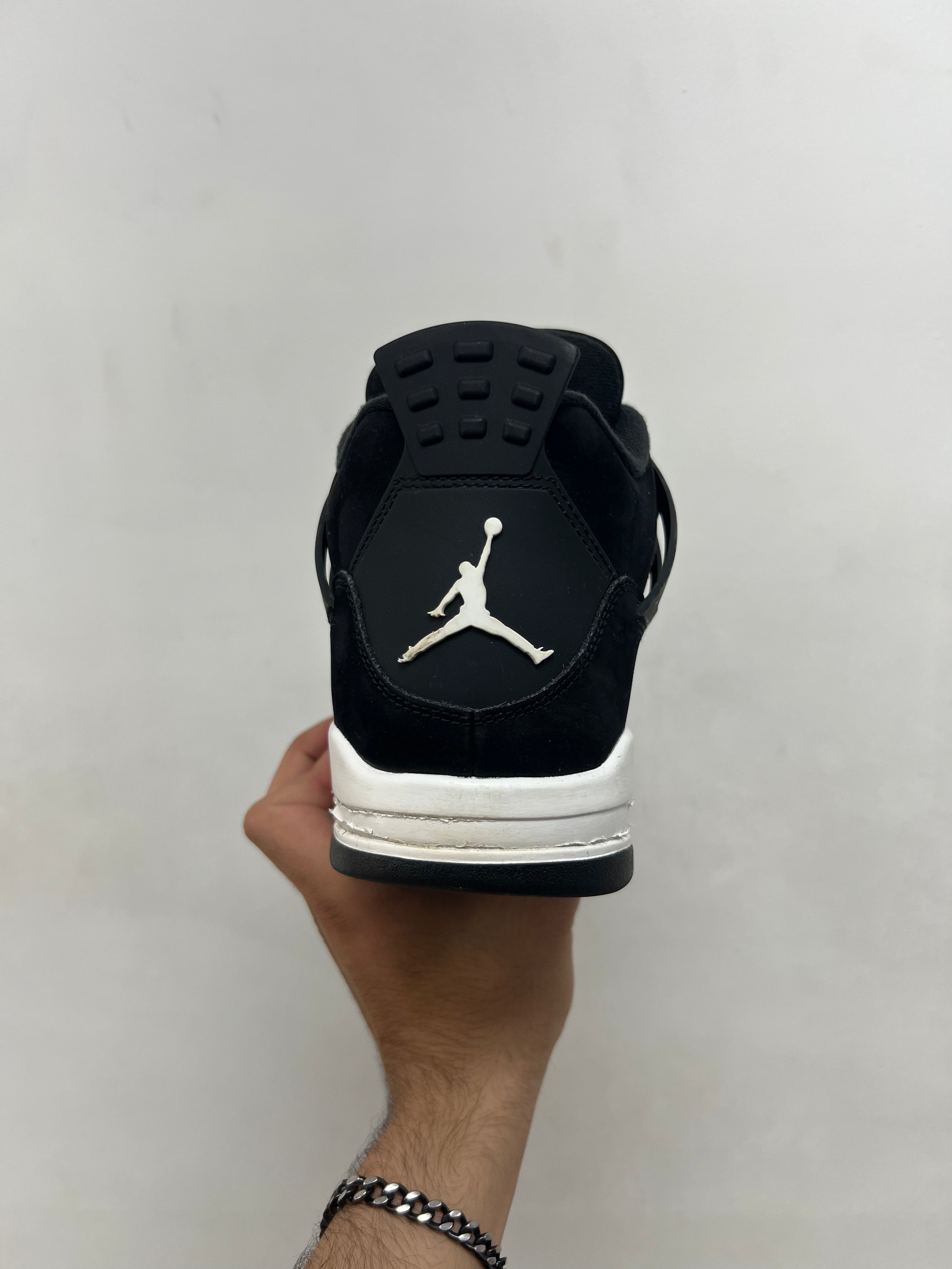 Jordan 4 White Thunder (Paint Chip Midsole) Sneakers