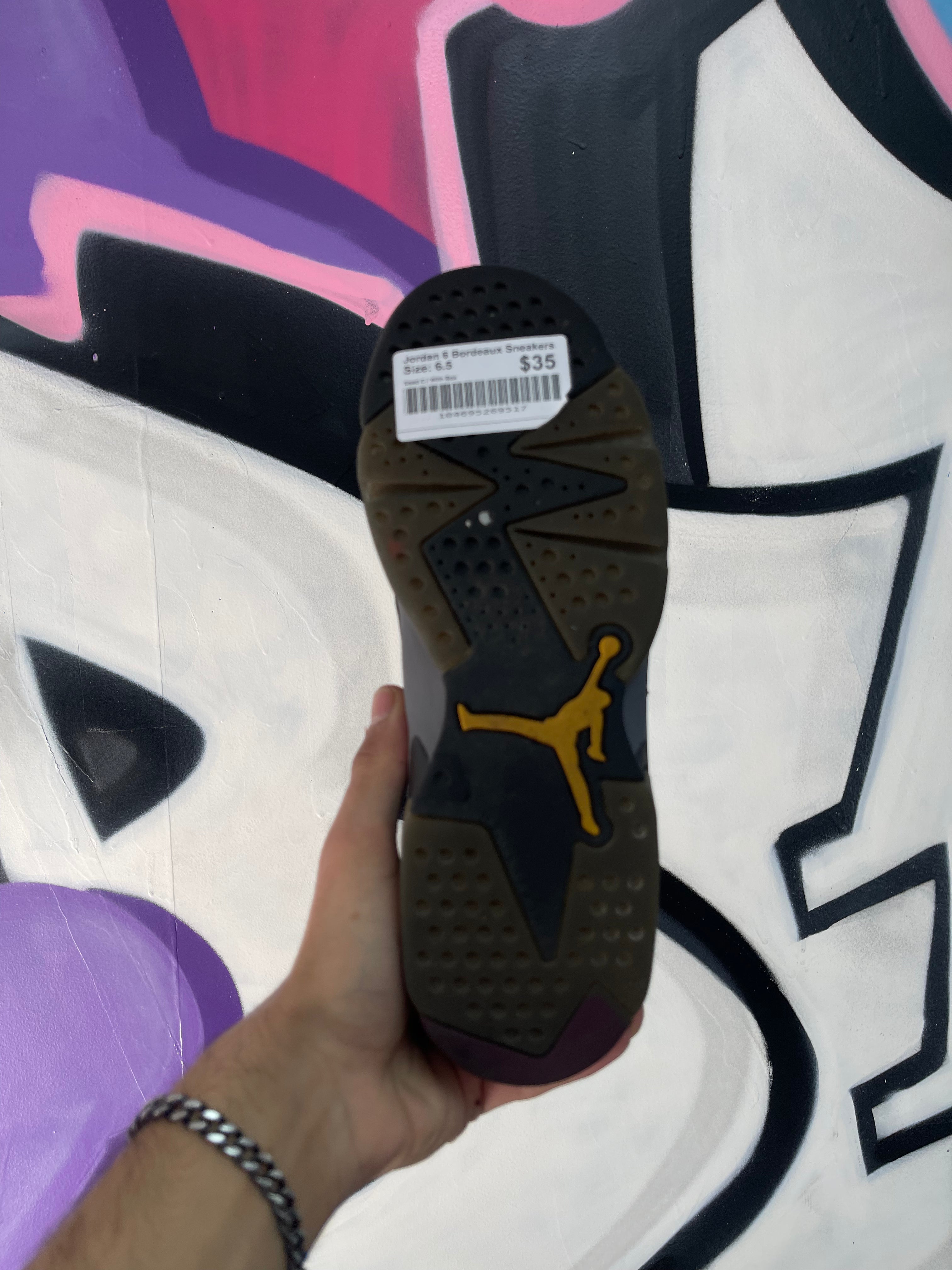 Jordan 6 Bordeaux Sneakers