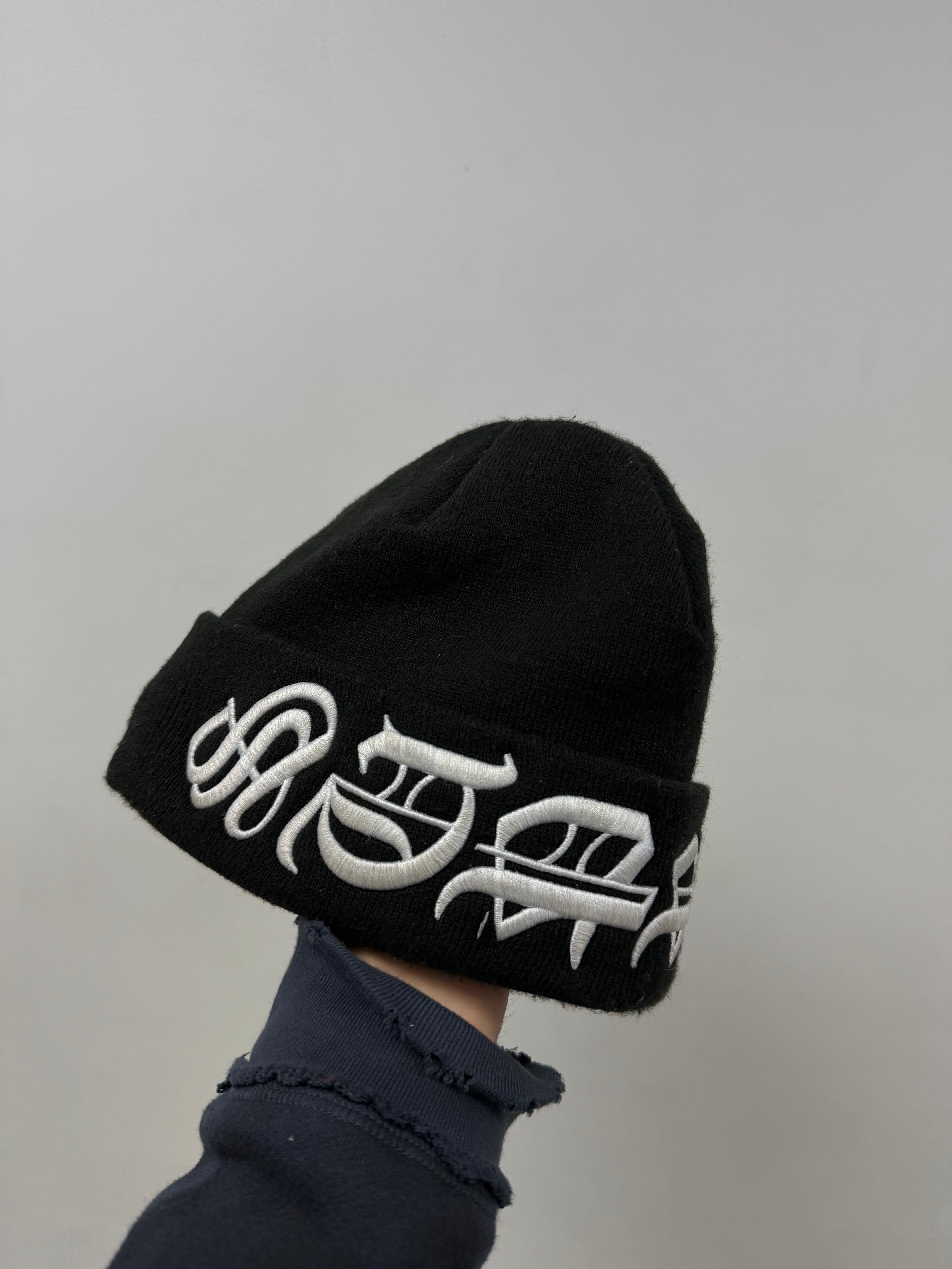 Supreme Black White New Era Beanie