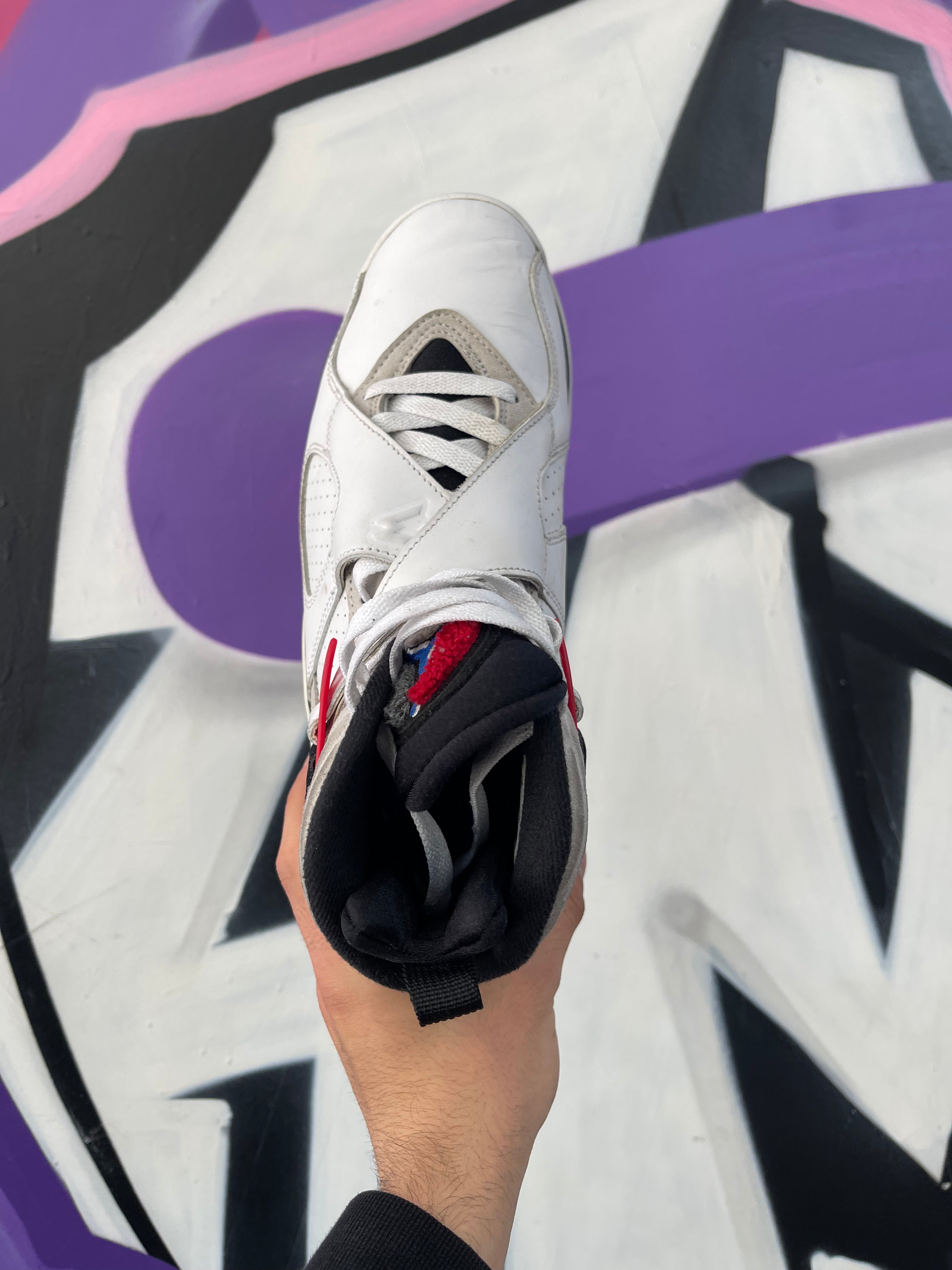 Jordan 8 Bugs Bunny Sneakers