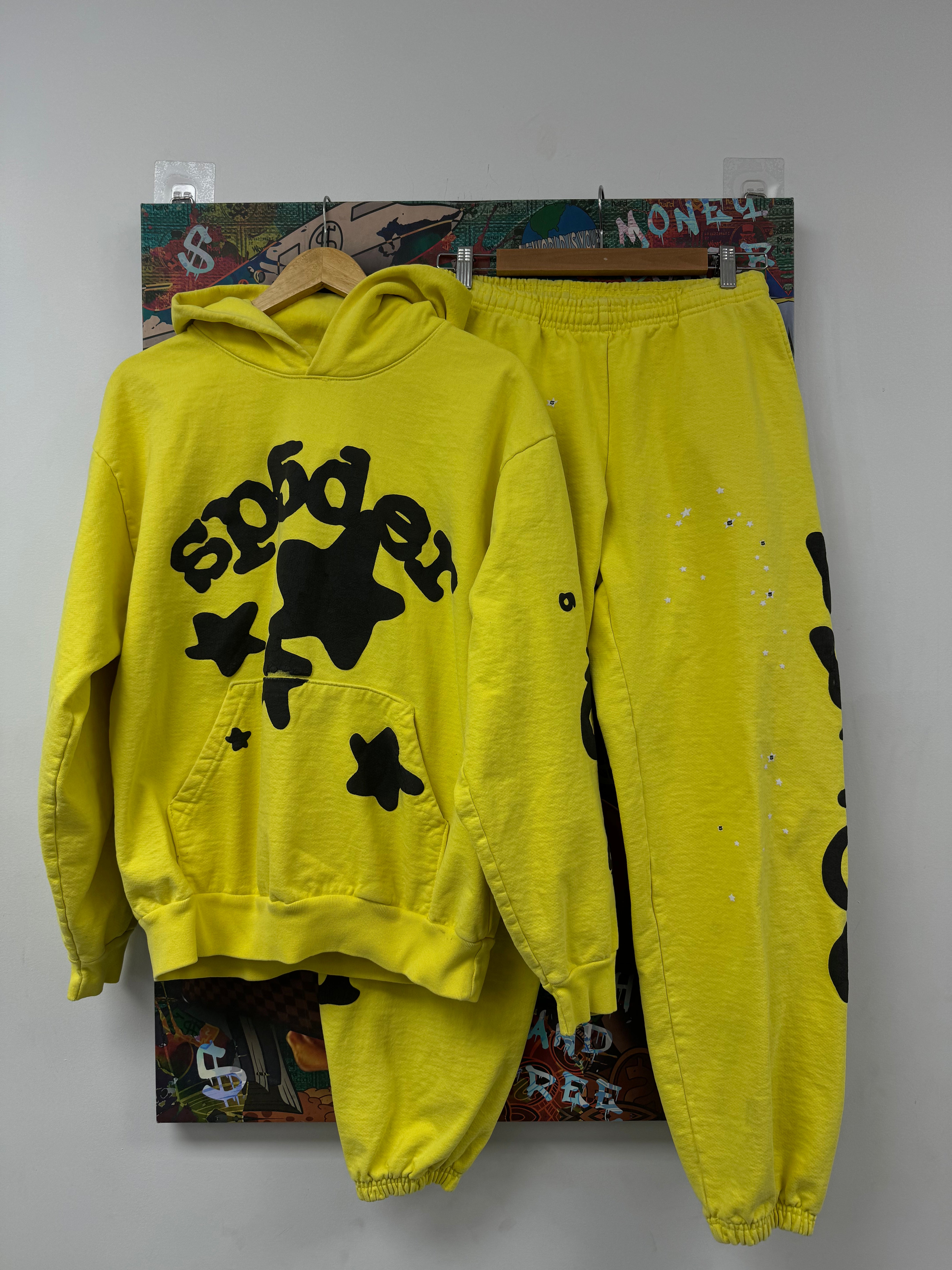 Sp5der Beluga Yellow Sweatsuit
