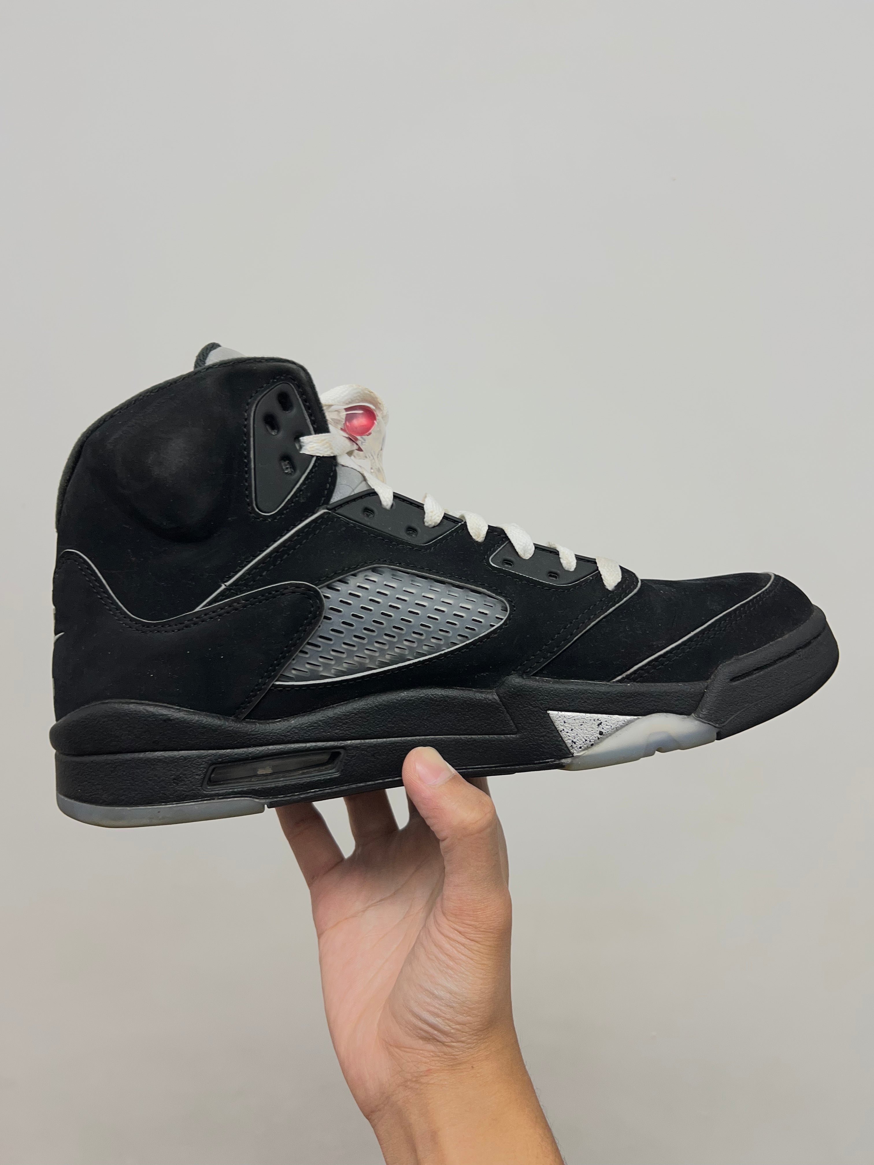 Jordan 5 Black Metallic Sneakers