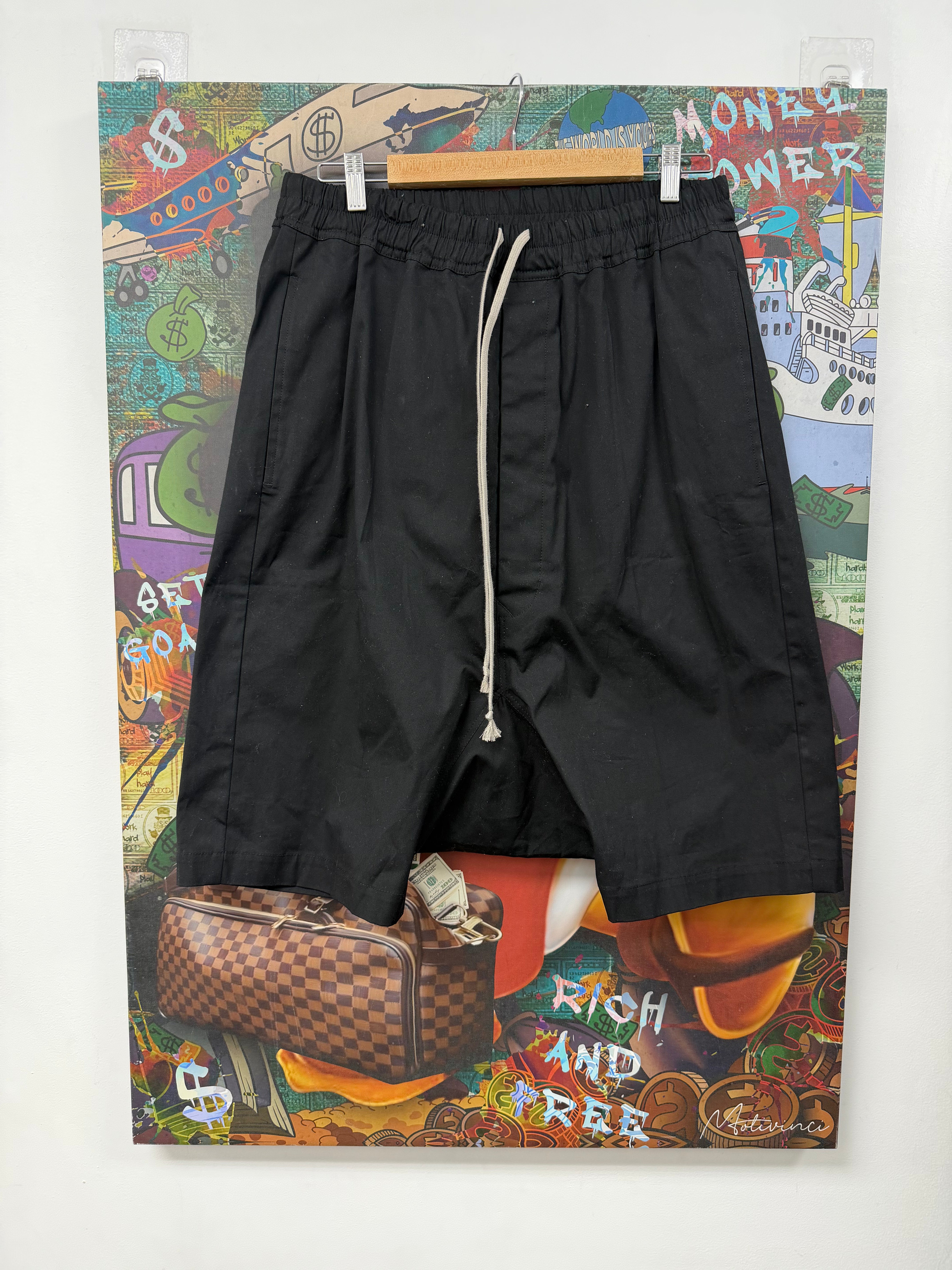 Rick Owens Black Pod (42) Shorts