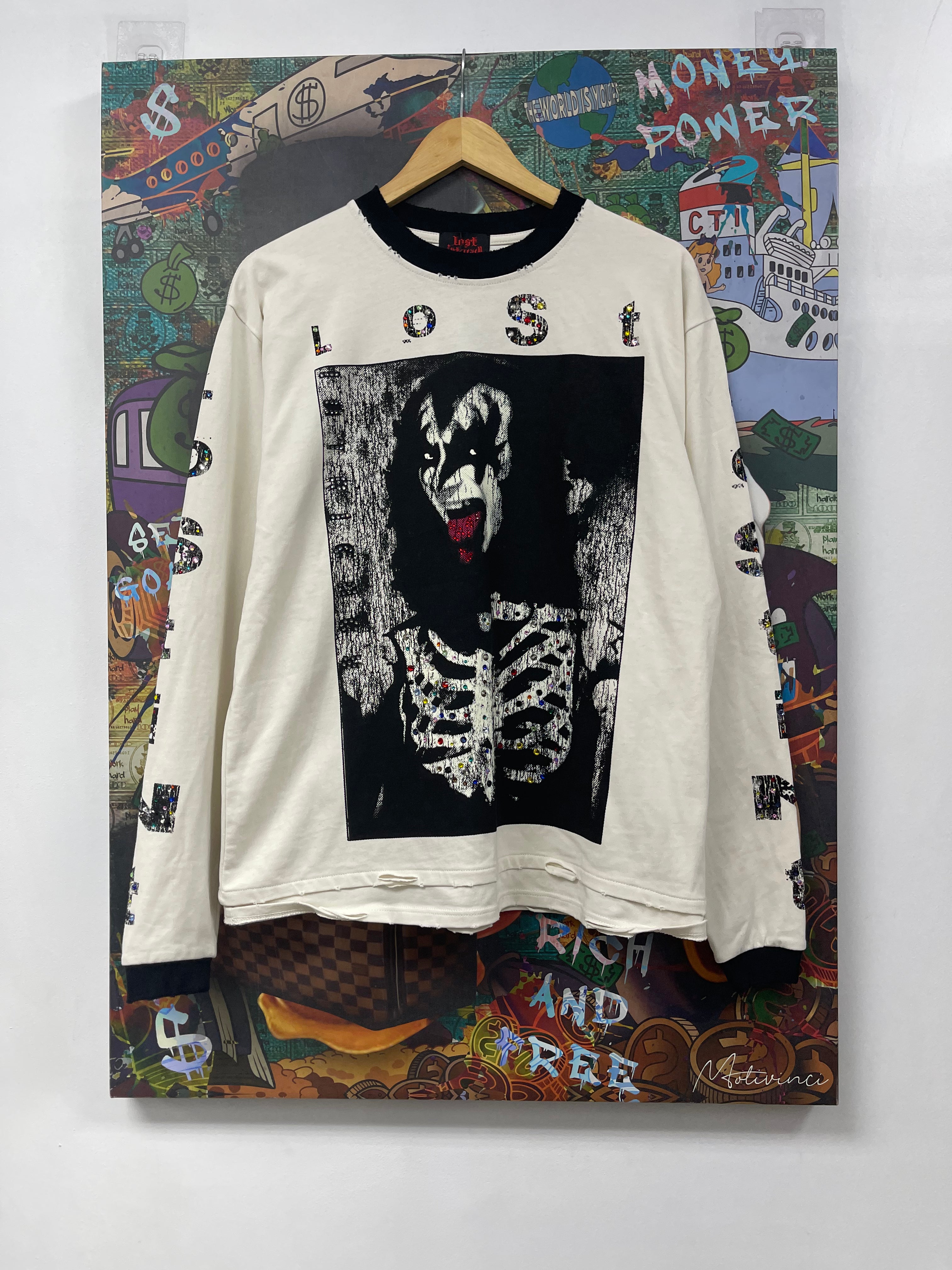 Lost Intricacy White Rhinestone Kiss Long Sleeve