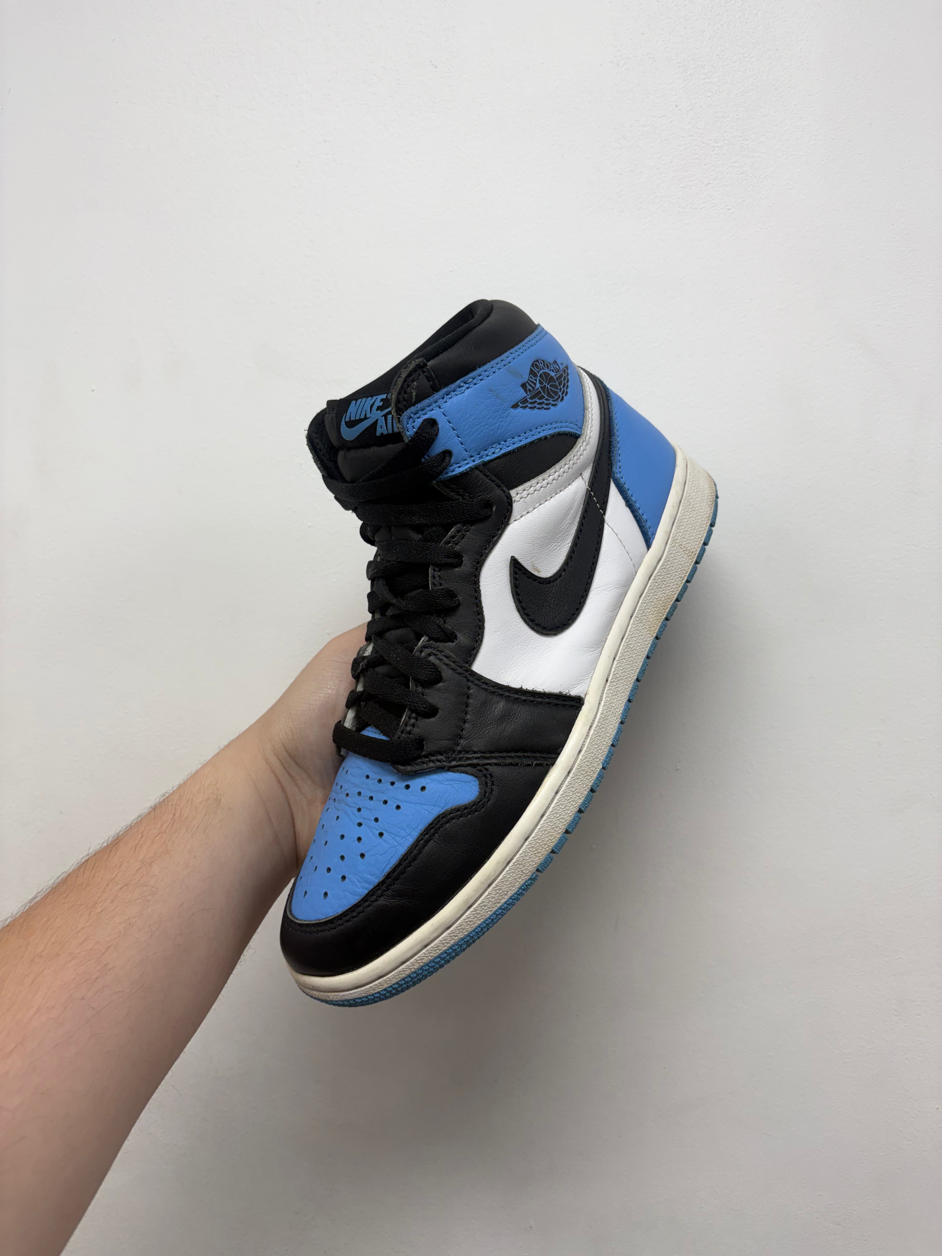 Jordan 1 UNC Toe Sneakers