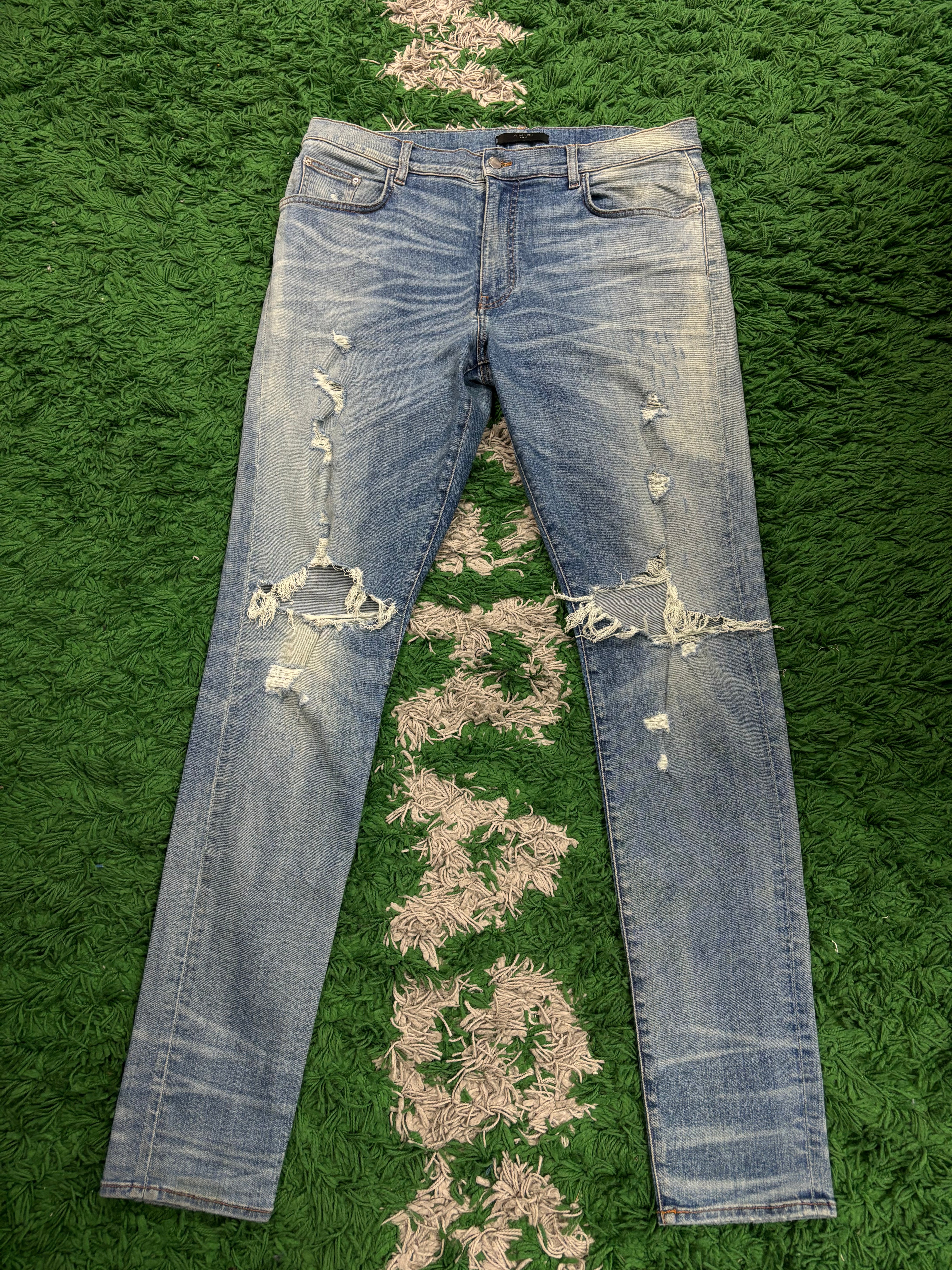 Amiri Jeans Light Wash Plain Thrasher Distressed Used 38