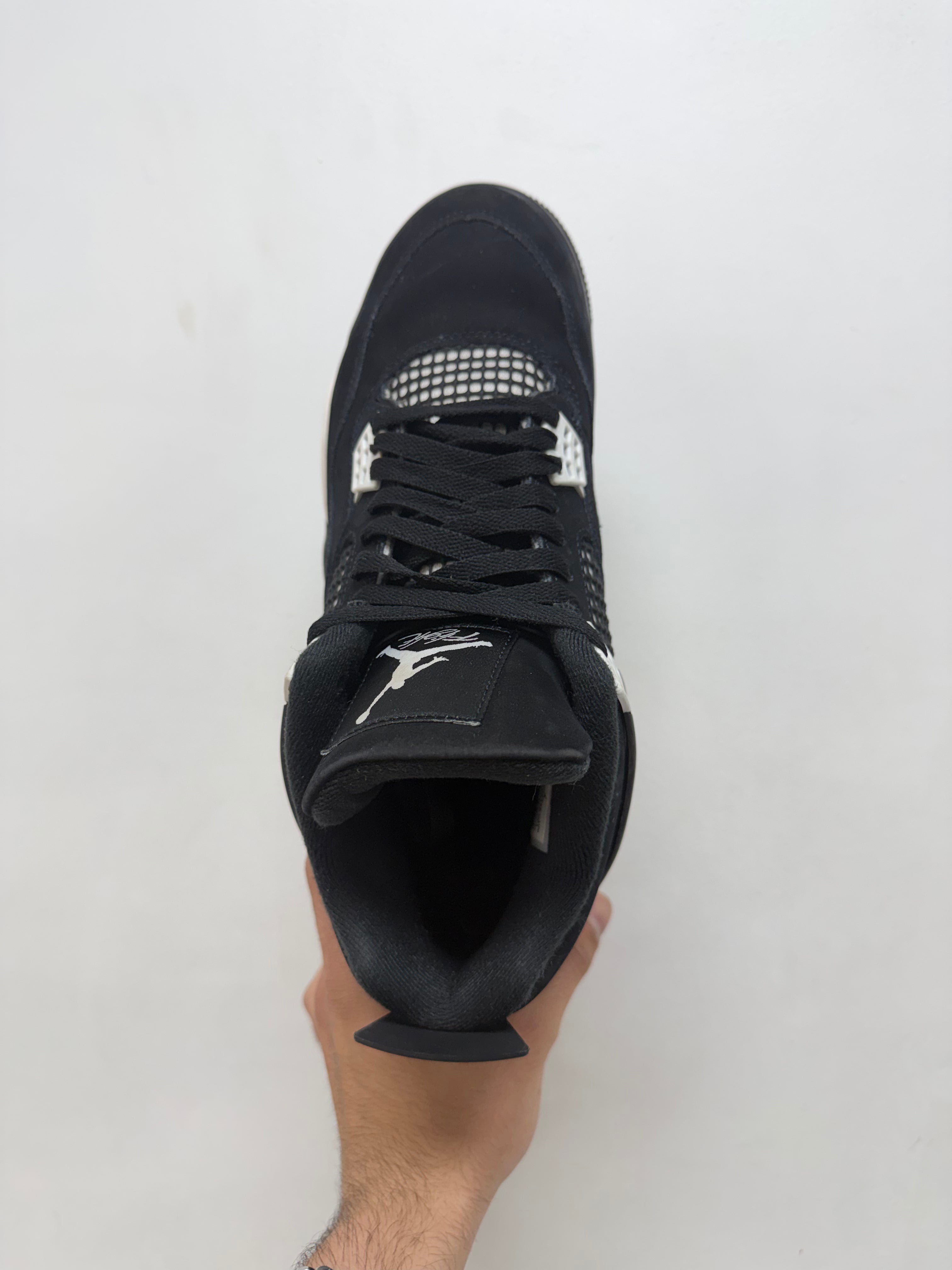 Jordan 4 White Thunder Sneakers