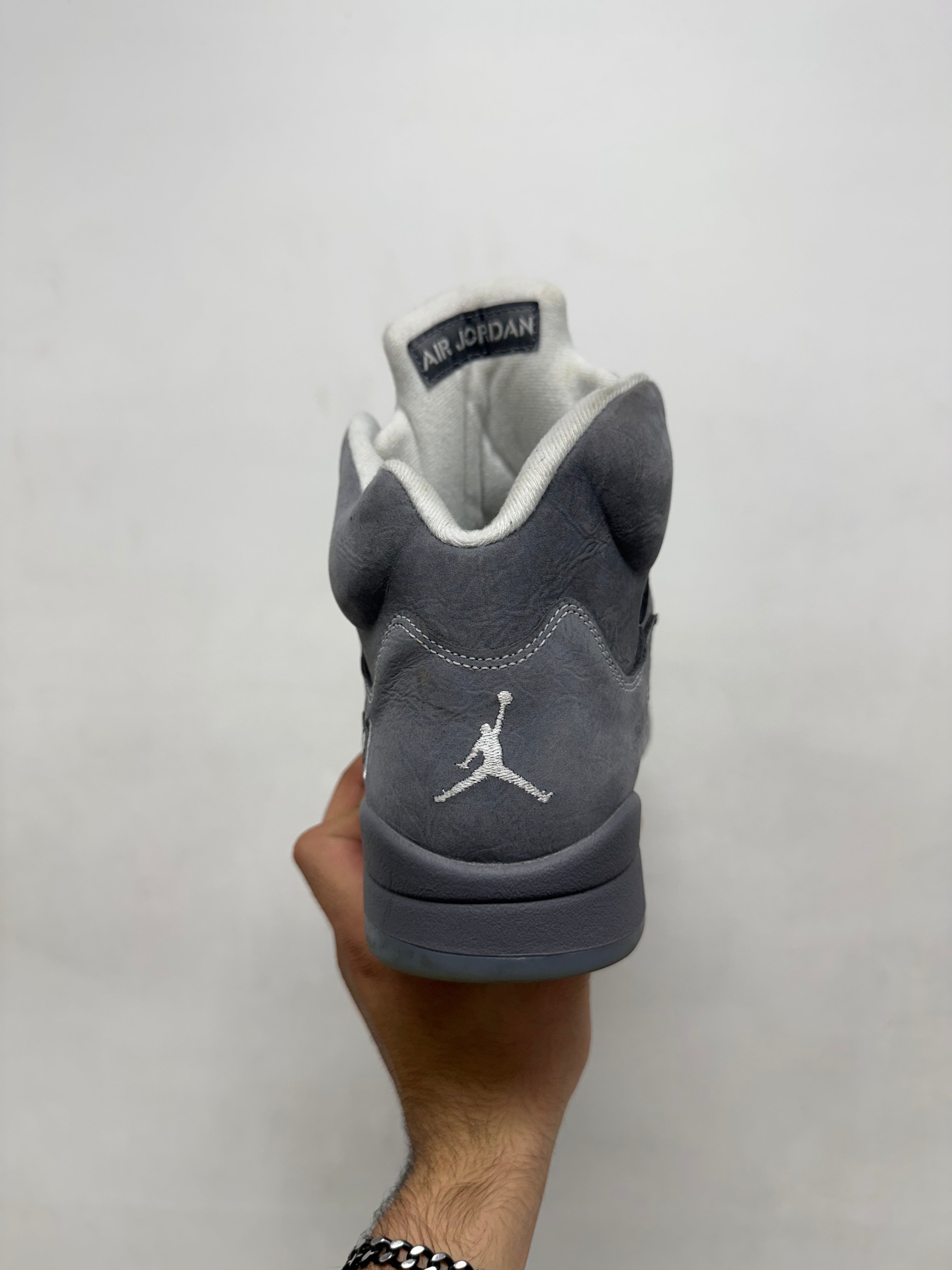 Jordan 5 Wolf Grey Sneakers