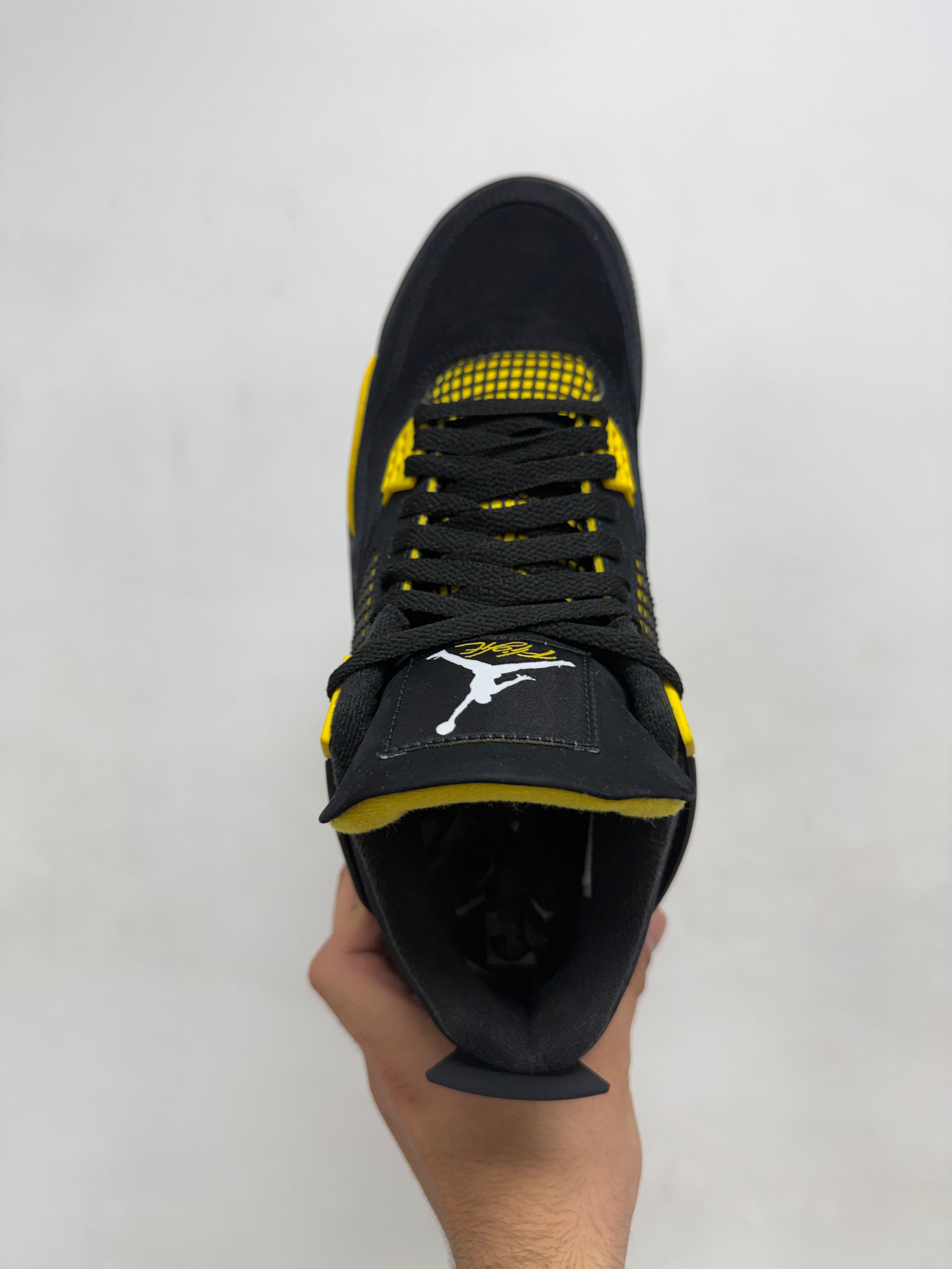 Jordan 4 Yellow Thunder Sneakers