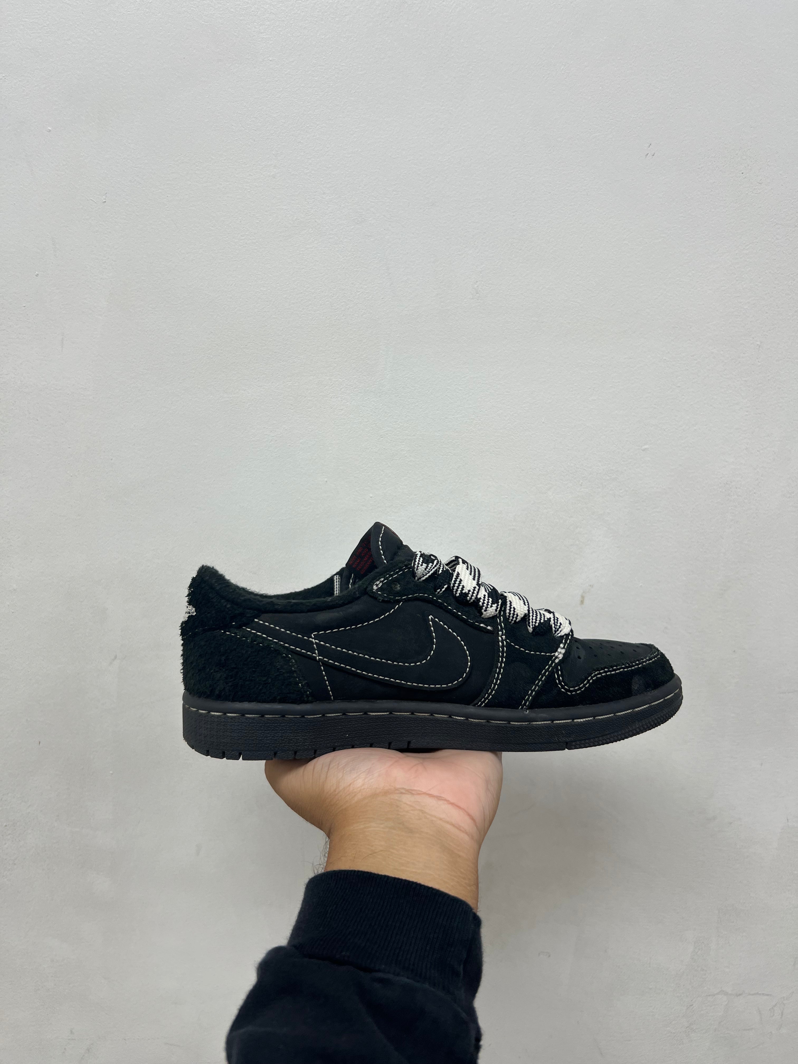 Jordan 1 Low Travis Scott Phantom Sneakers