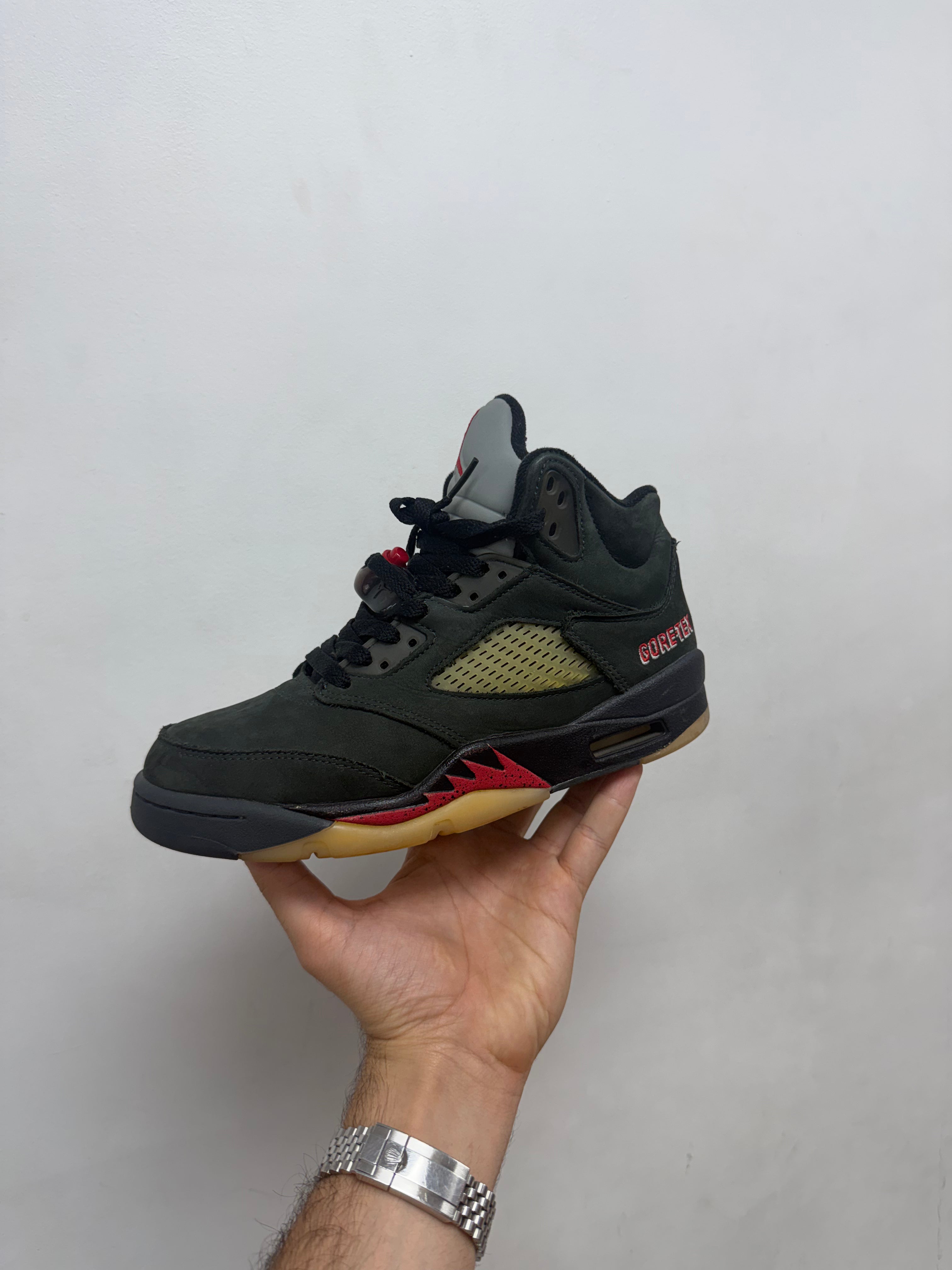 Jordan 5 Gore Tex Off Noir Sneakers