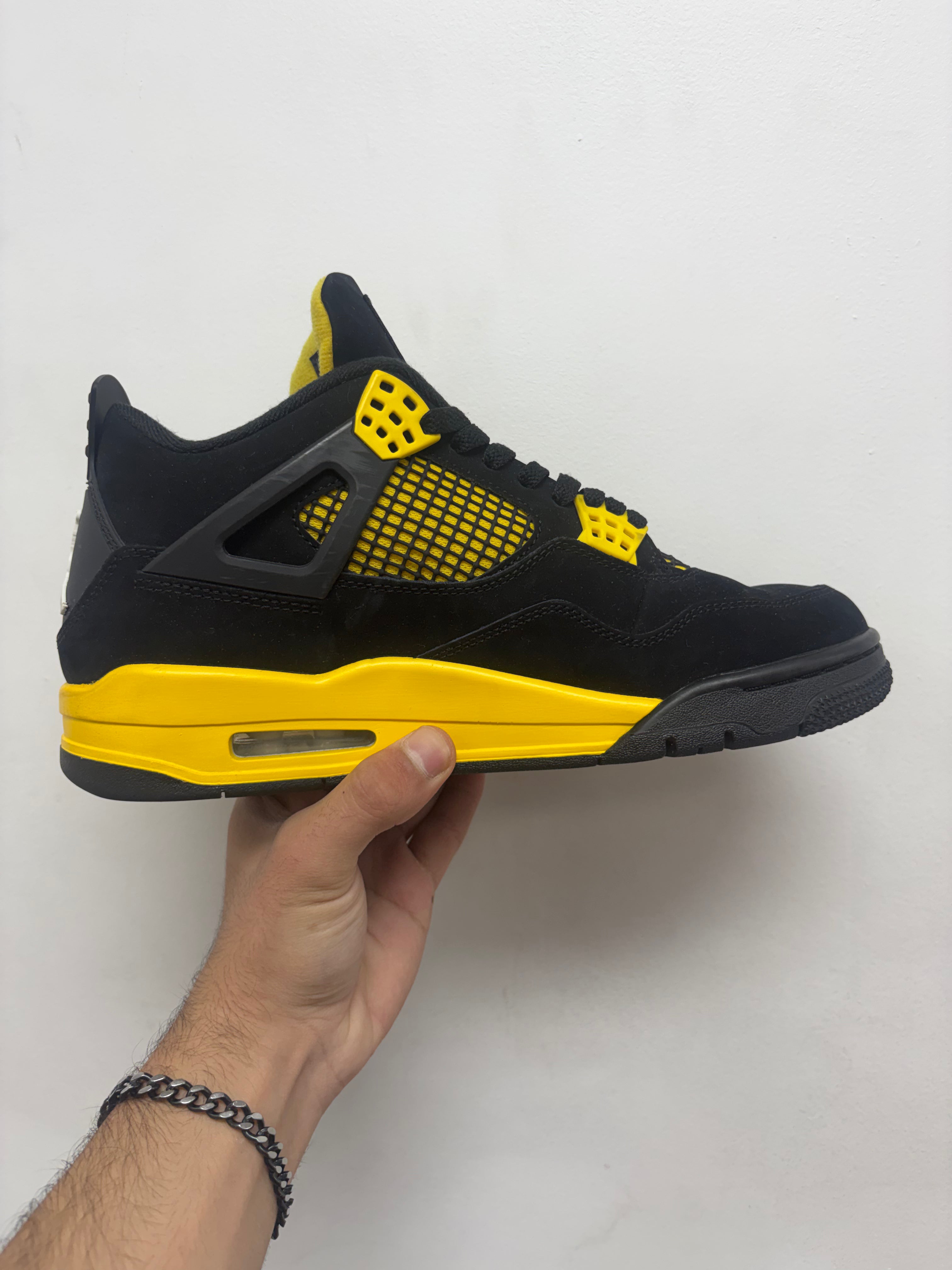 Jordan 4 Yellow Thunder Sneakers