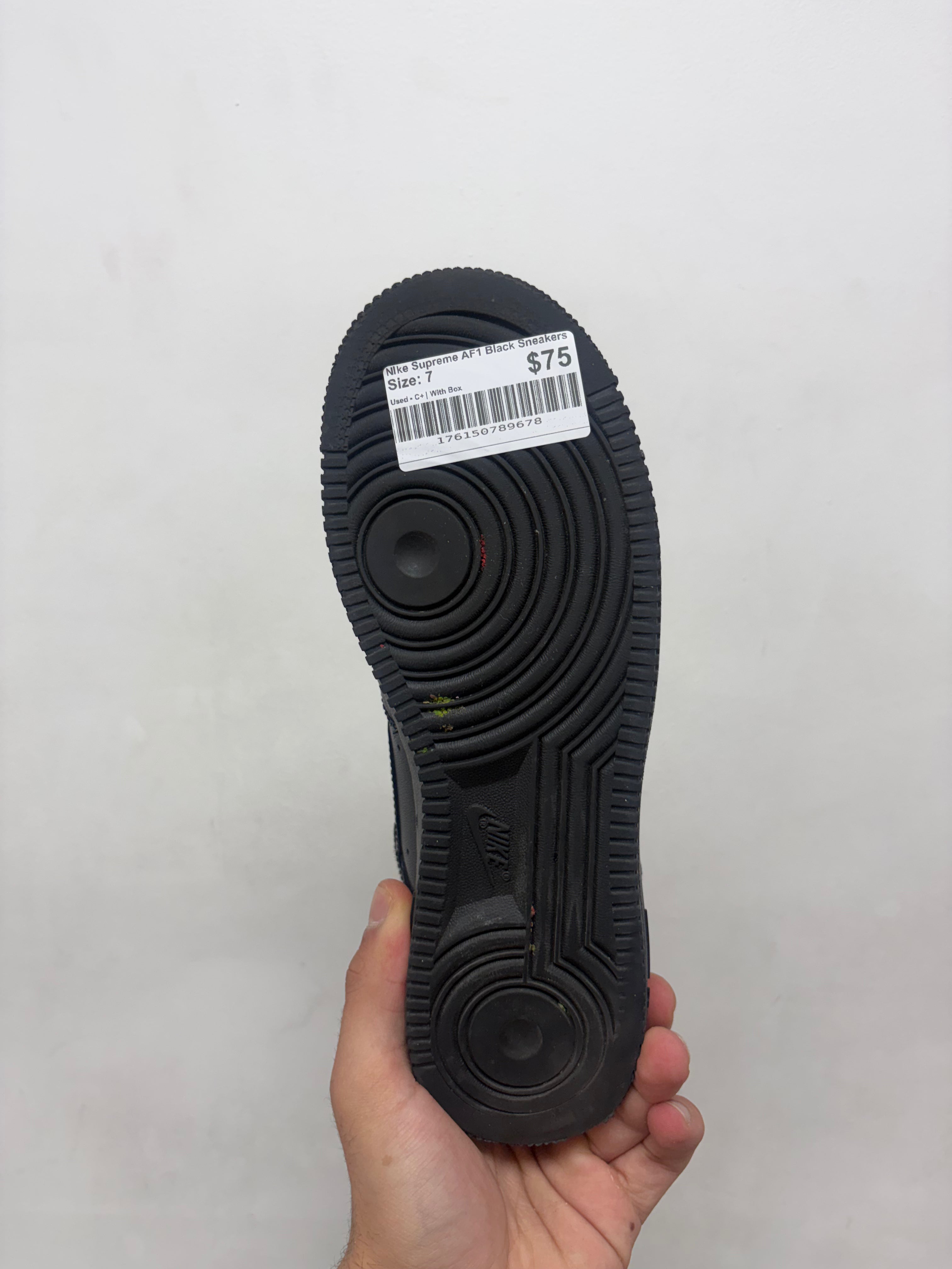 NIke Supreme AF1 Black Sneakers
