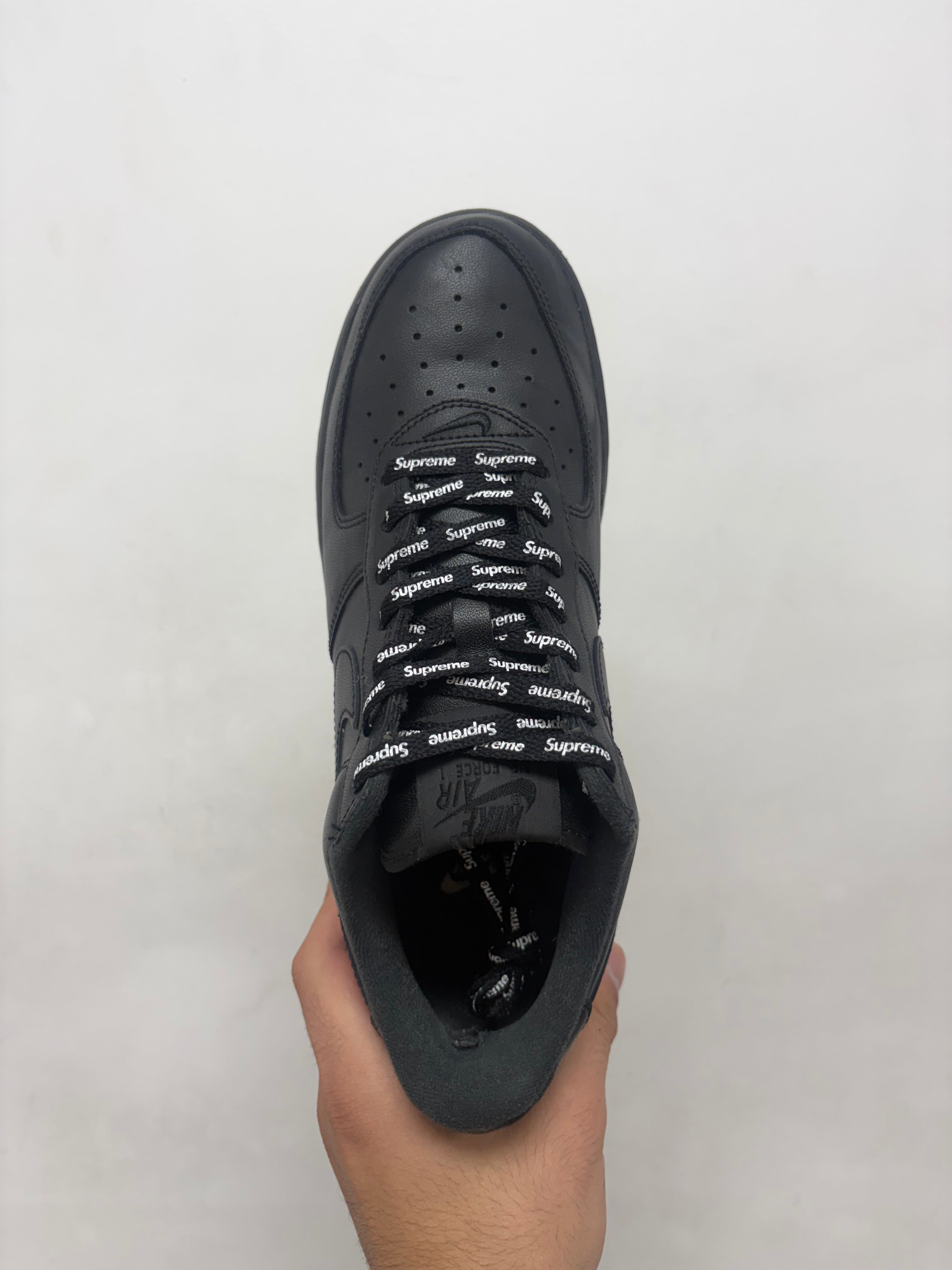 NIke Supreme AF1 Black Sneakers