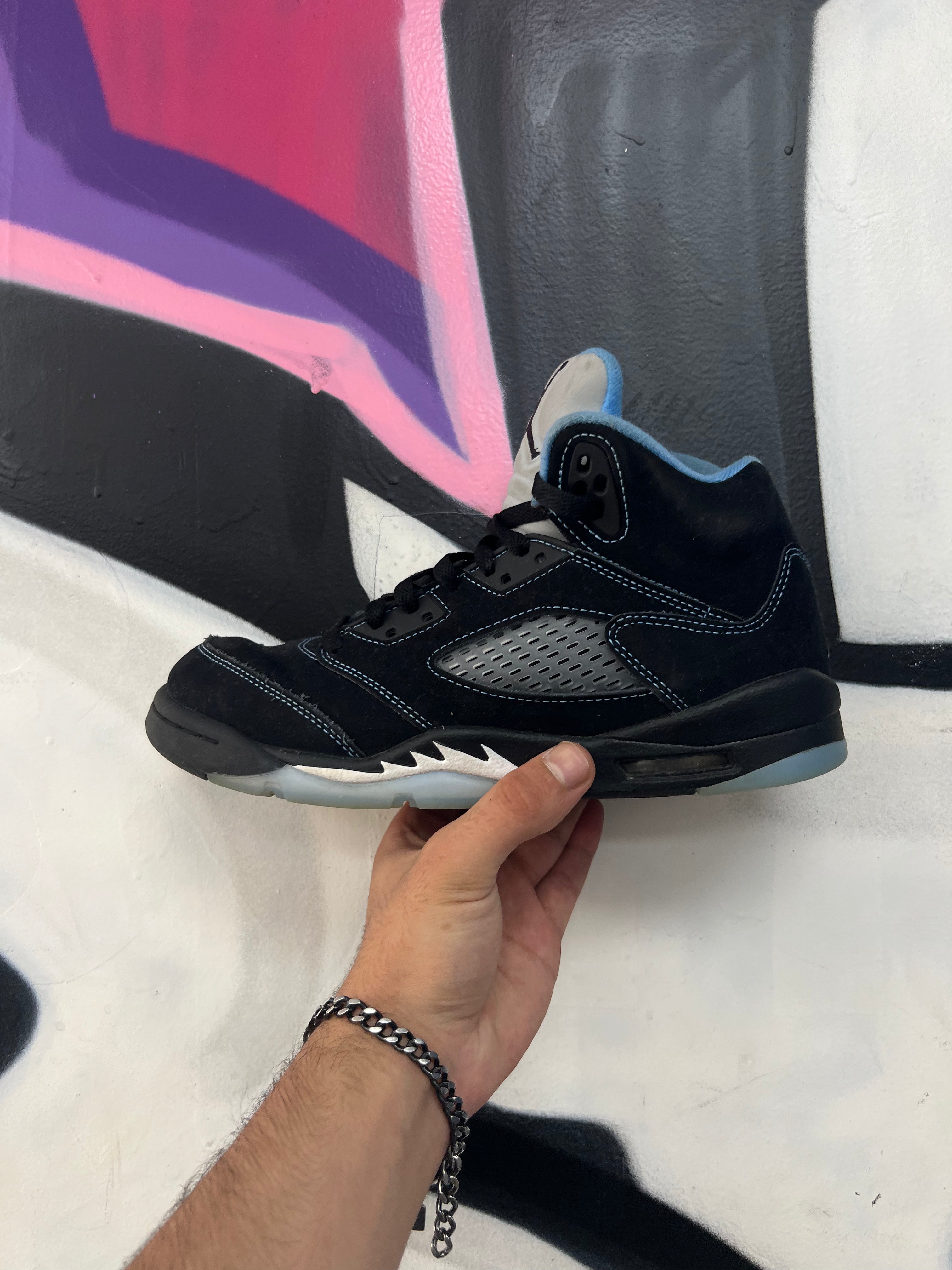 Jordan 5 Black University Blue Sneakers