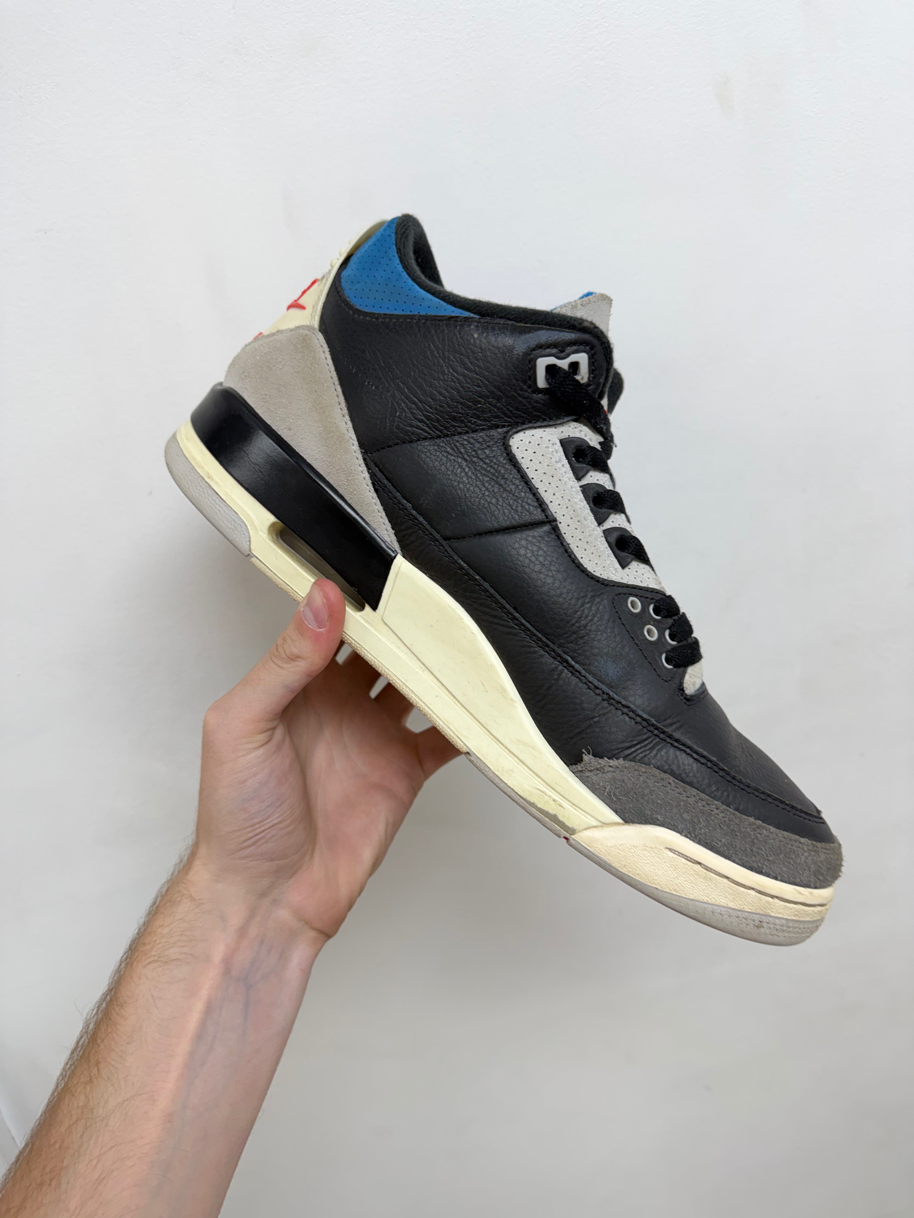 Jordan 3 Rare Air Sneakers