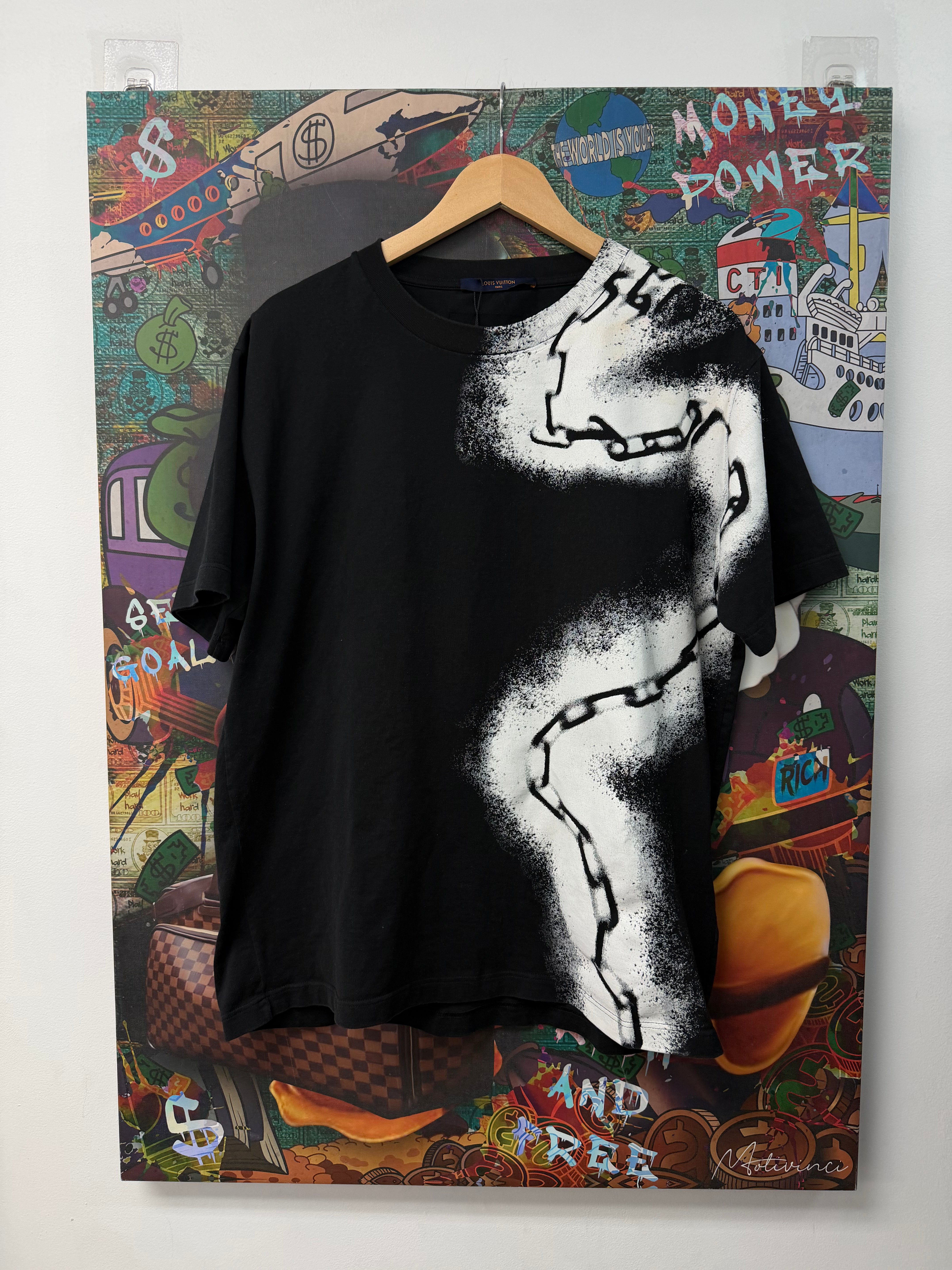 Louis Vuitton Black Spray Chain Tee