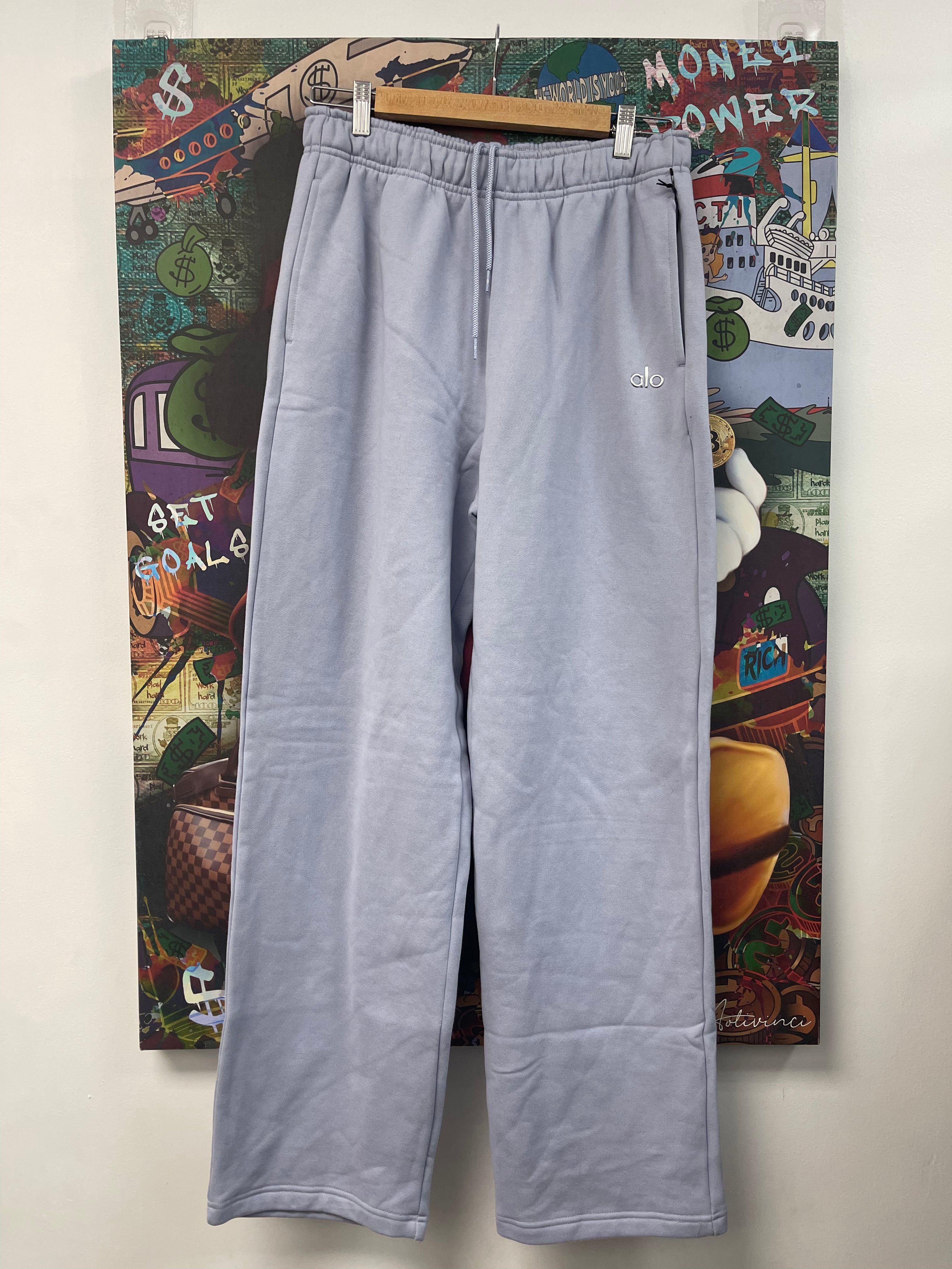 ALO Winter Frost Logo Straight Leg Sweats