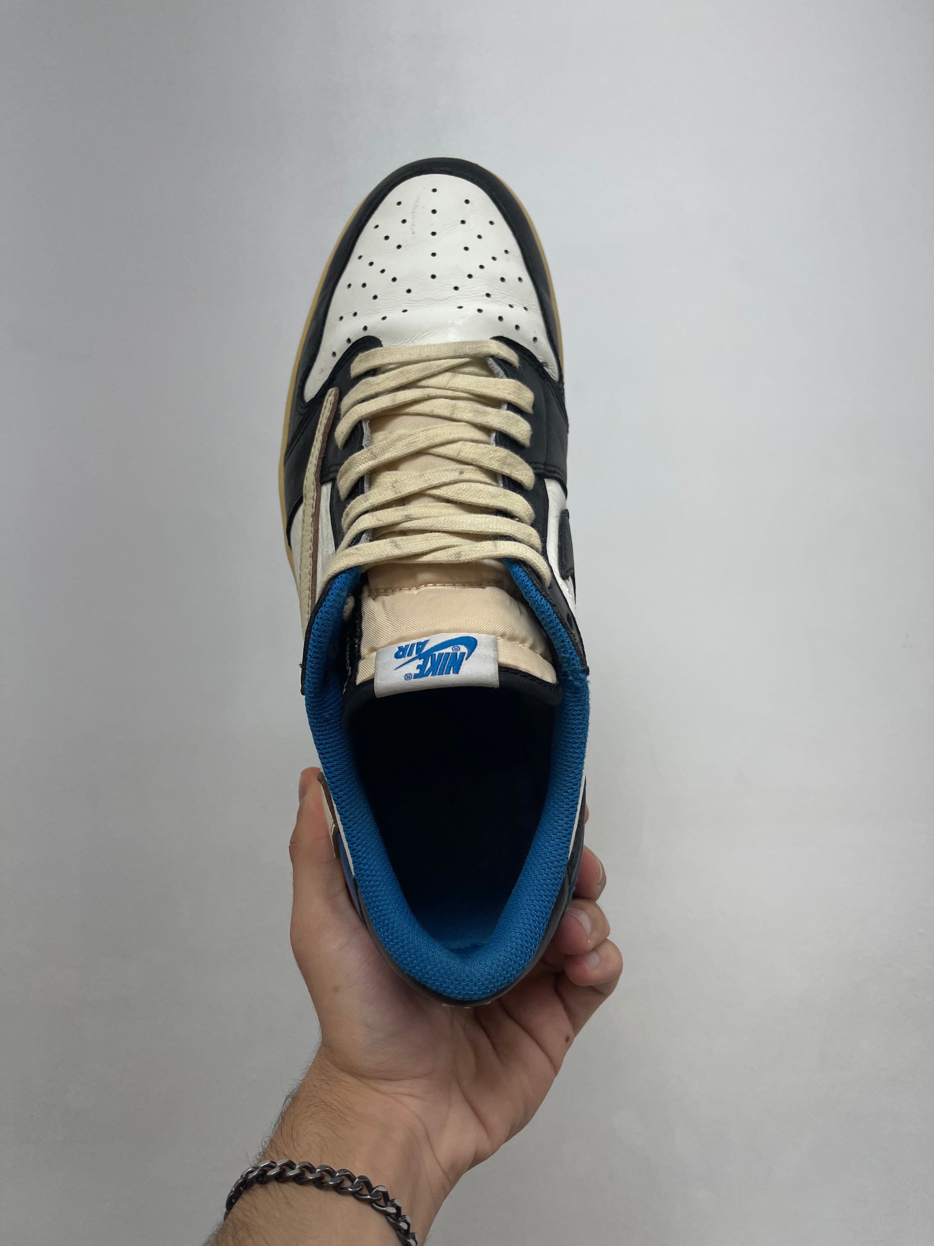 Nike Travis Scott Fragment Low Sneakers
