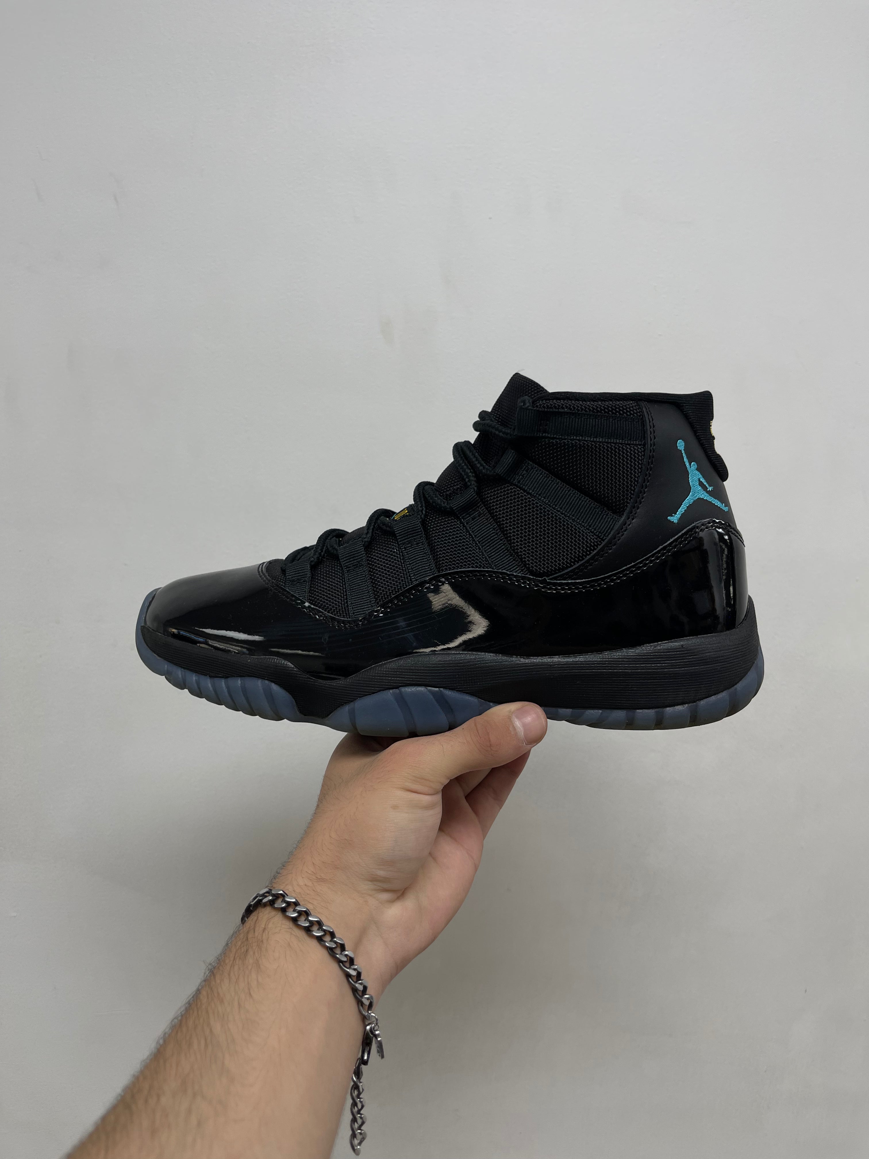 Jordan 11 Gamma Sneakers