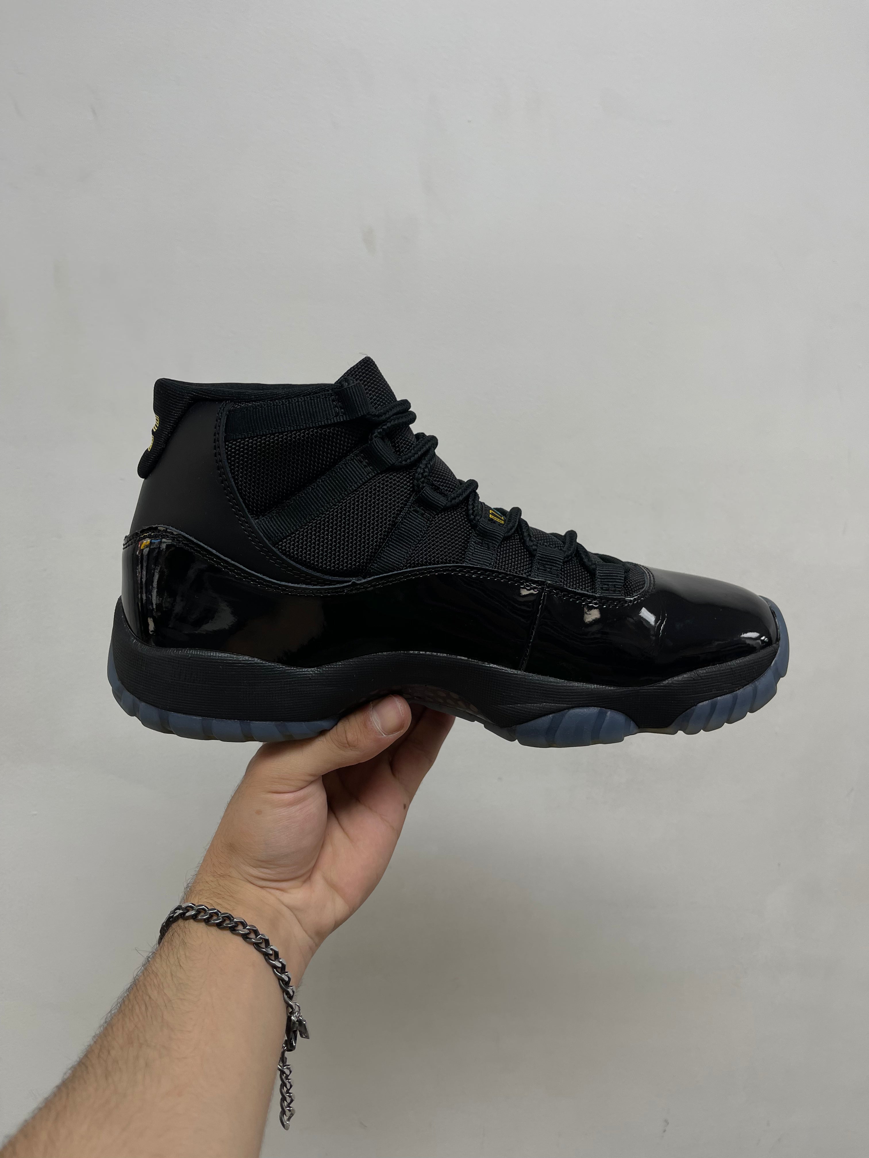 Jordan 11 Gamma Sneakers