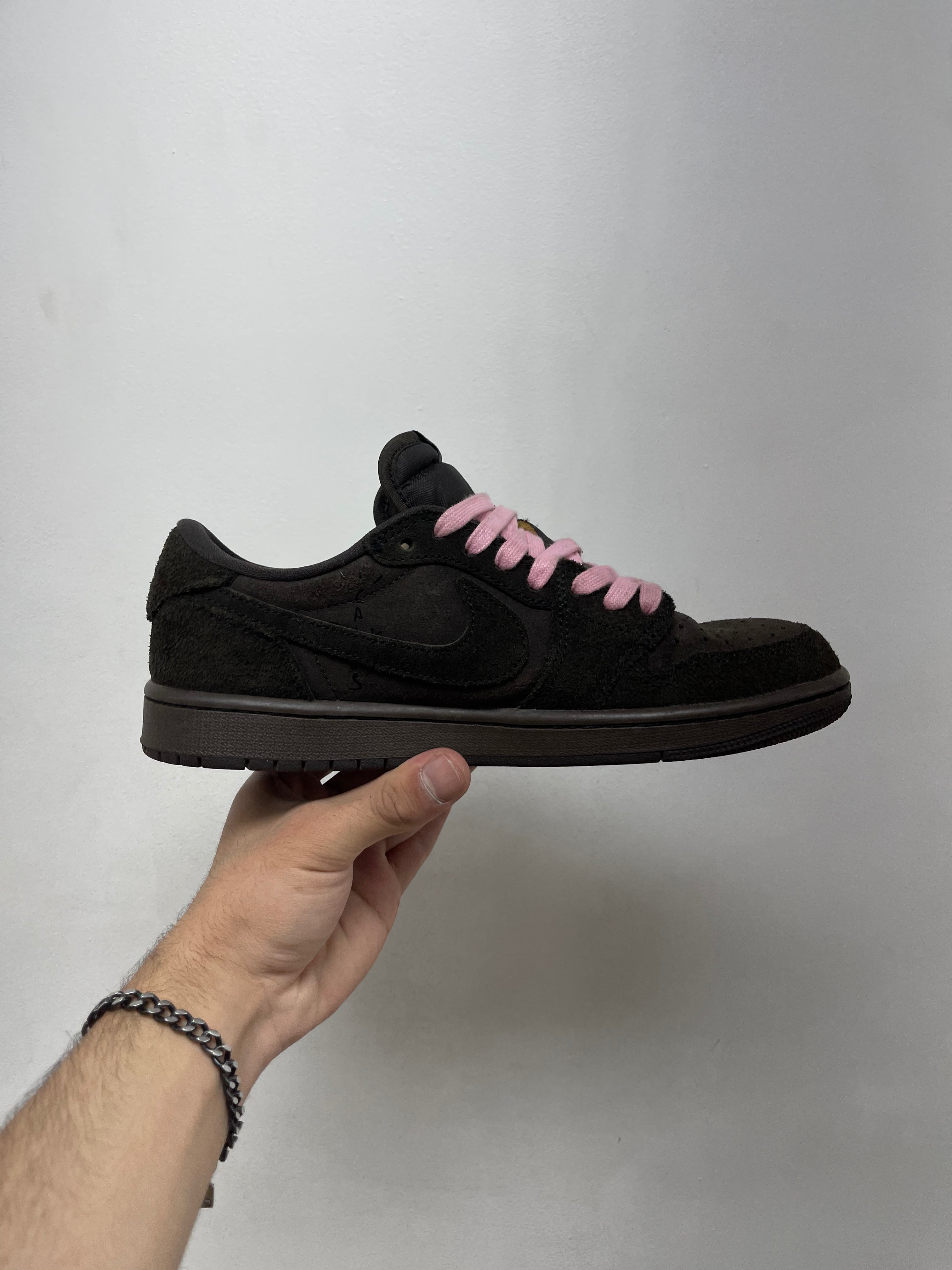 Jordan 1 Low Travis Scott Brown Velvet Sneakers