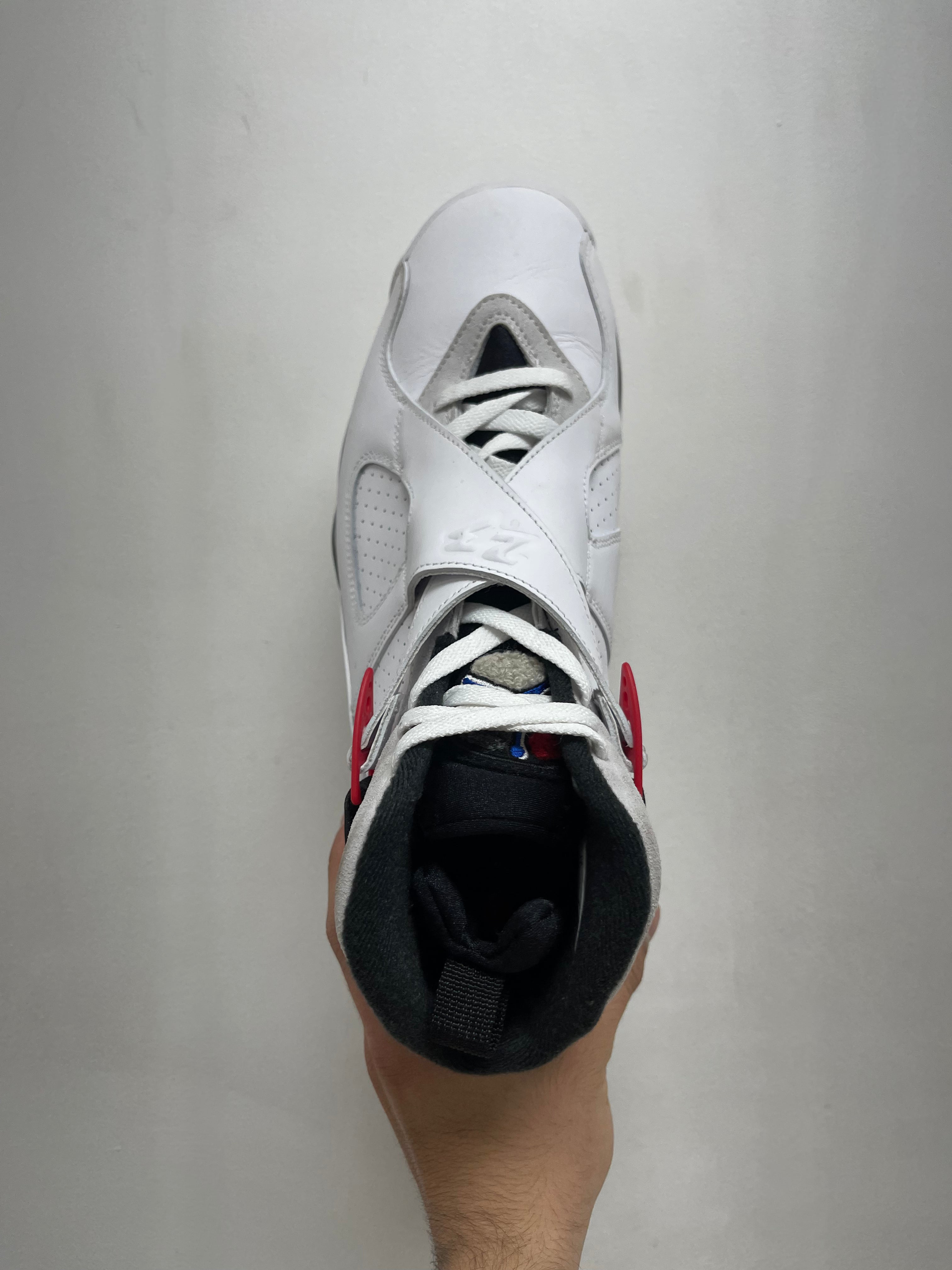 Jordan 8 Bugs Bunny Sneakers