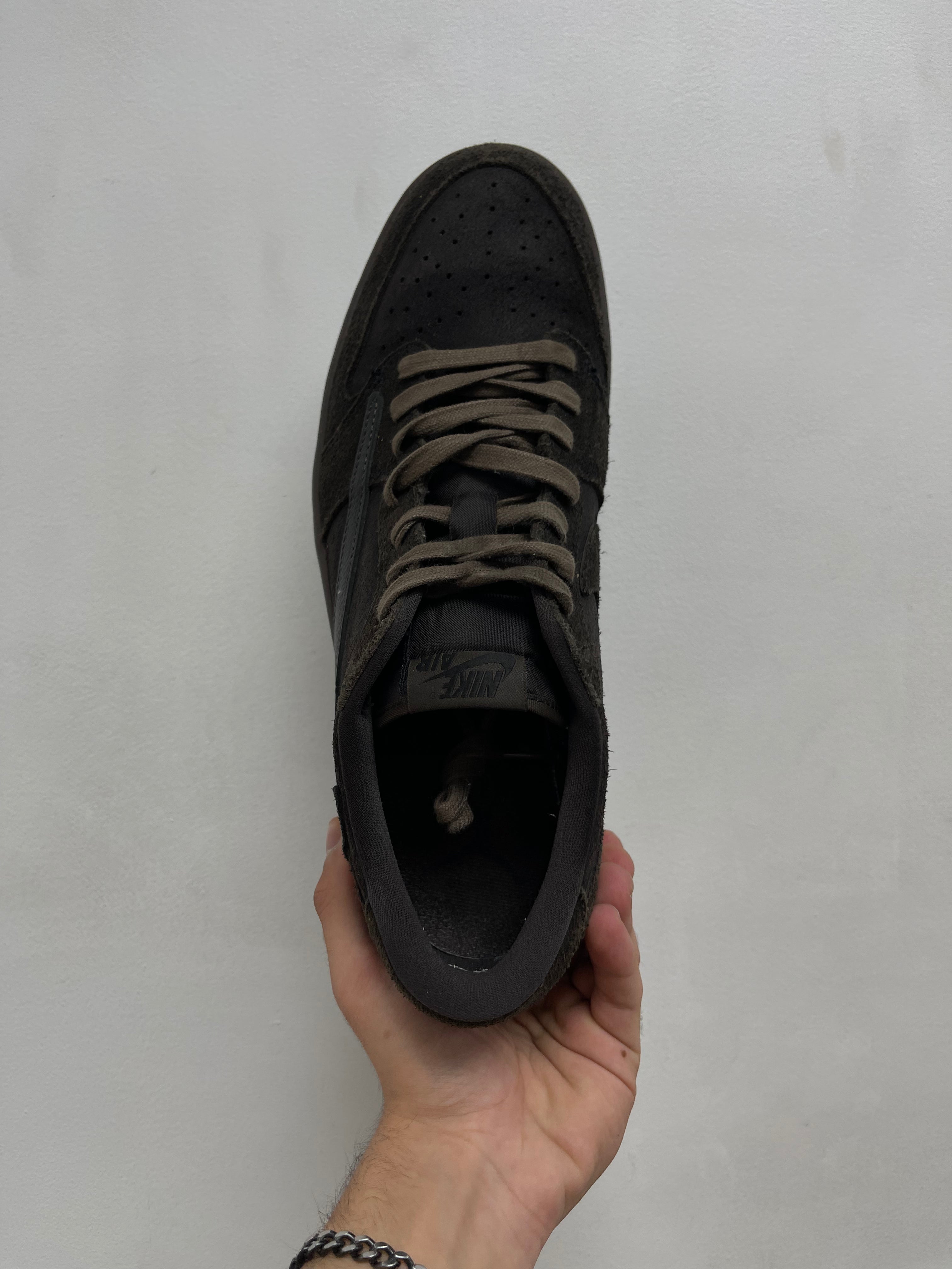 Jordan 1 Low Travis Scott Brown Velvet Sneakers