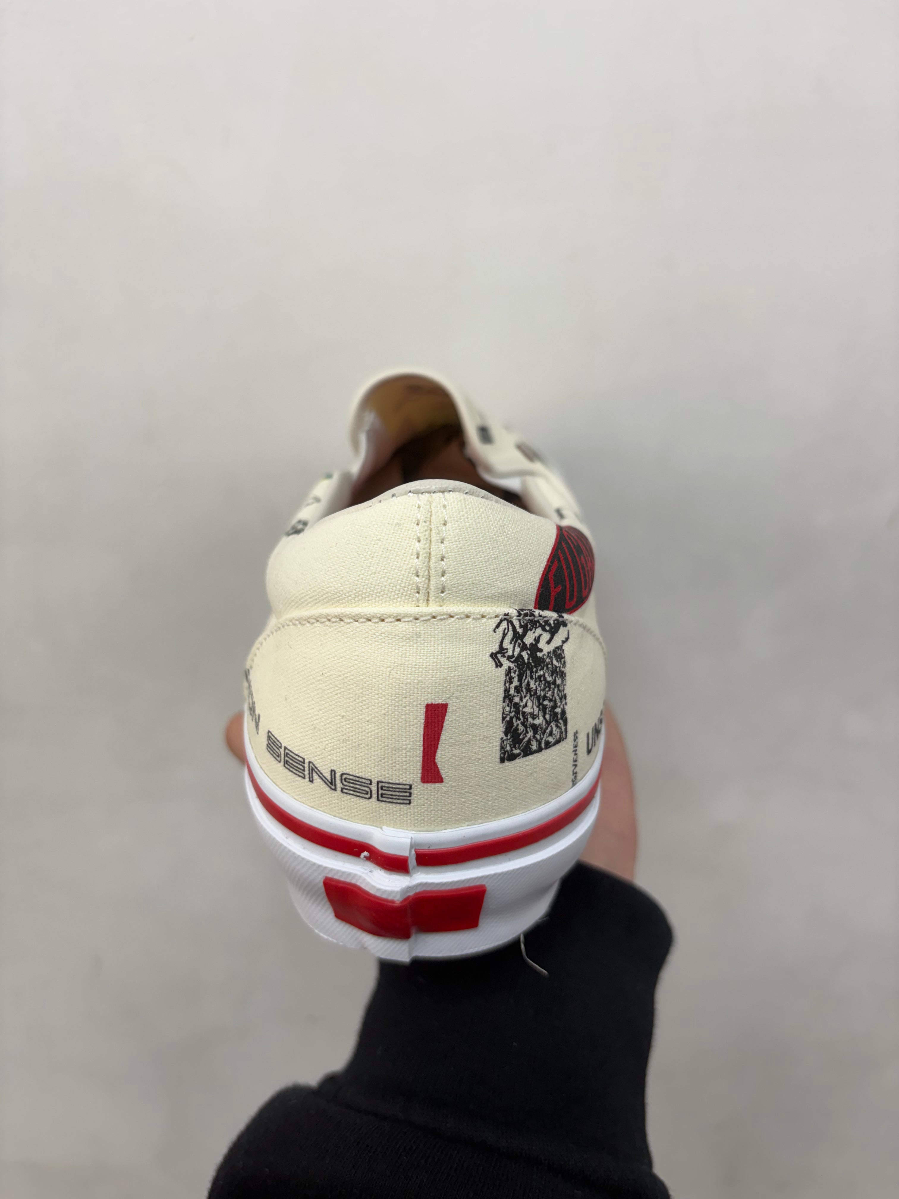 Vans Fugazi Consumer LX Classic Slip-On 98 Sneakers