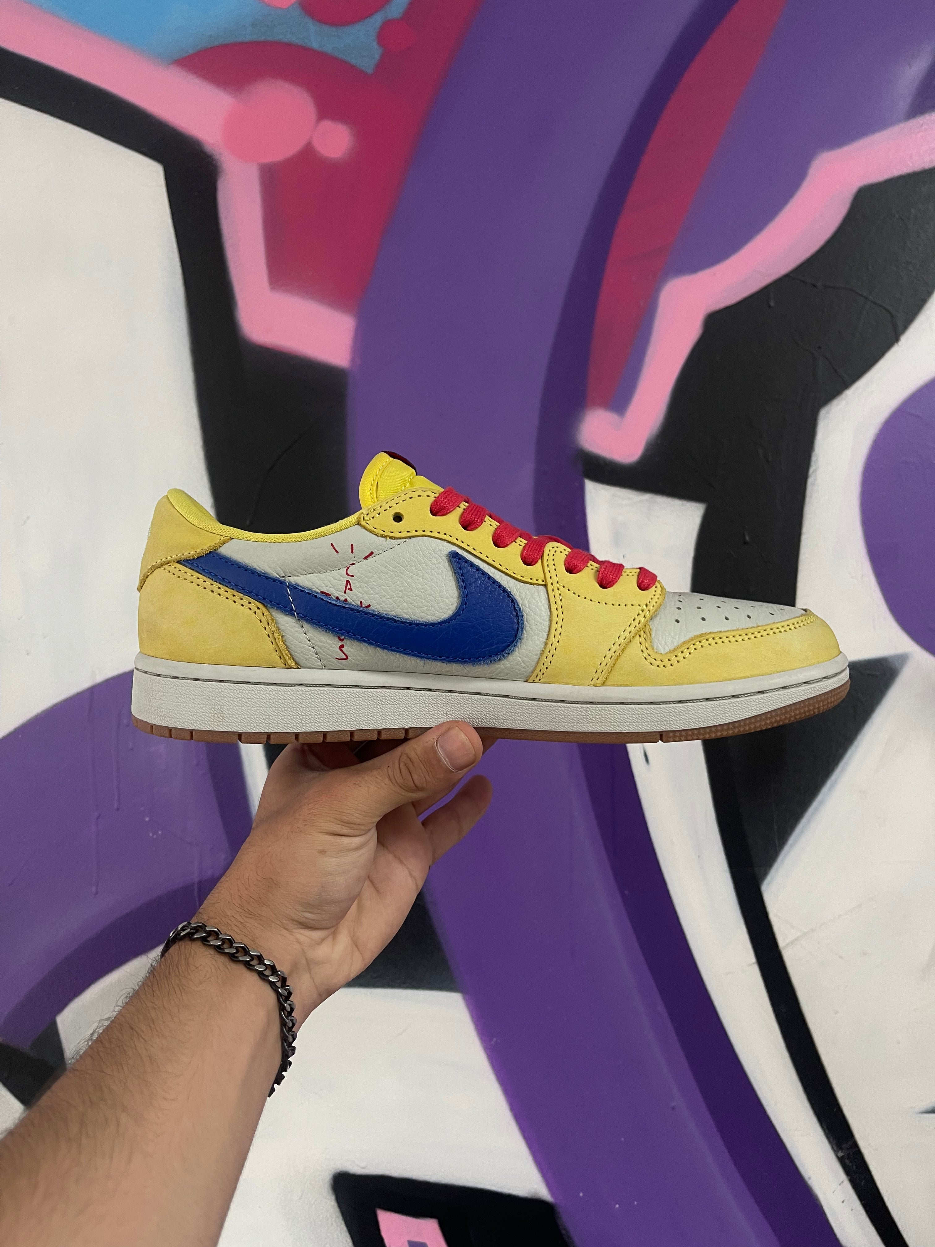 Jordan 1 Low Travis Scott Canary Yellow Sneakers