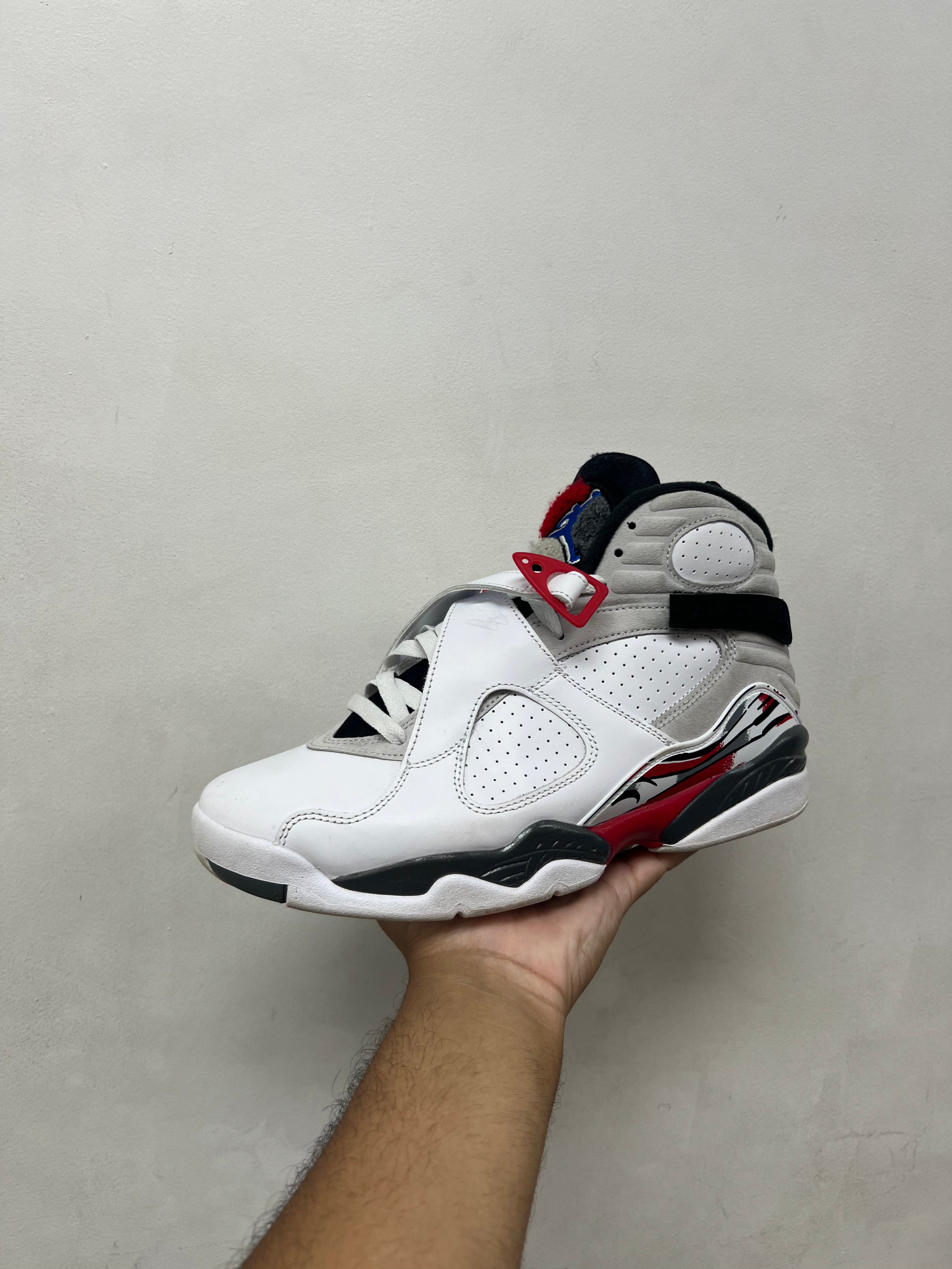 Jordan 8 Bugs Bunny Sneakers
