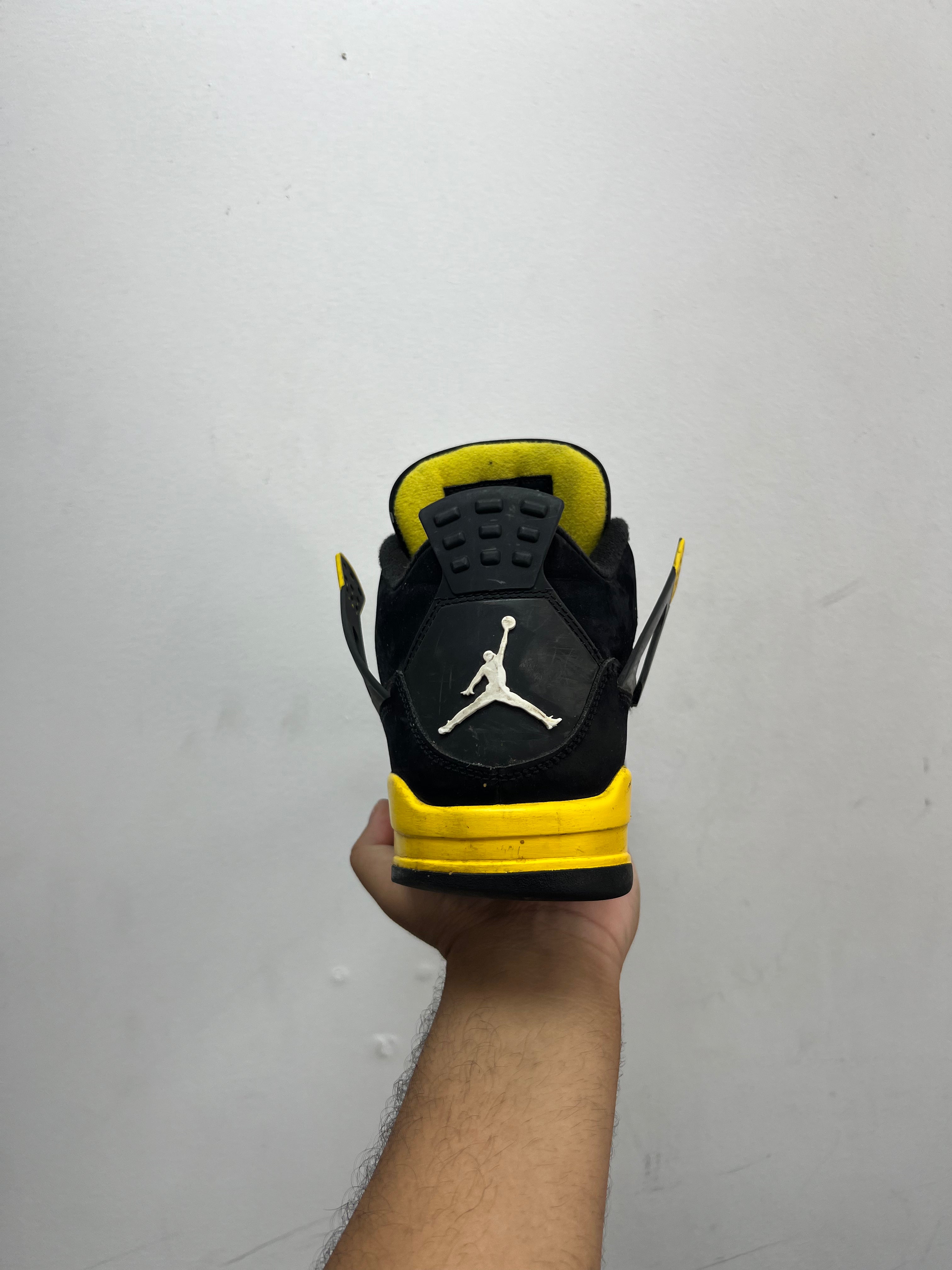 Jordan 4 Yellow Thunder Sneakers