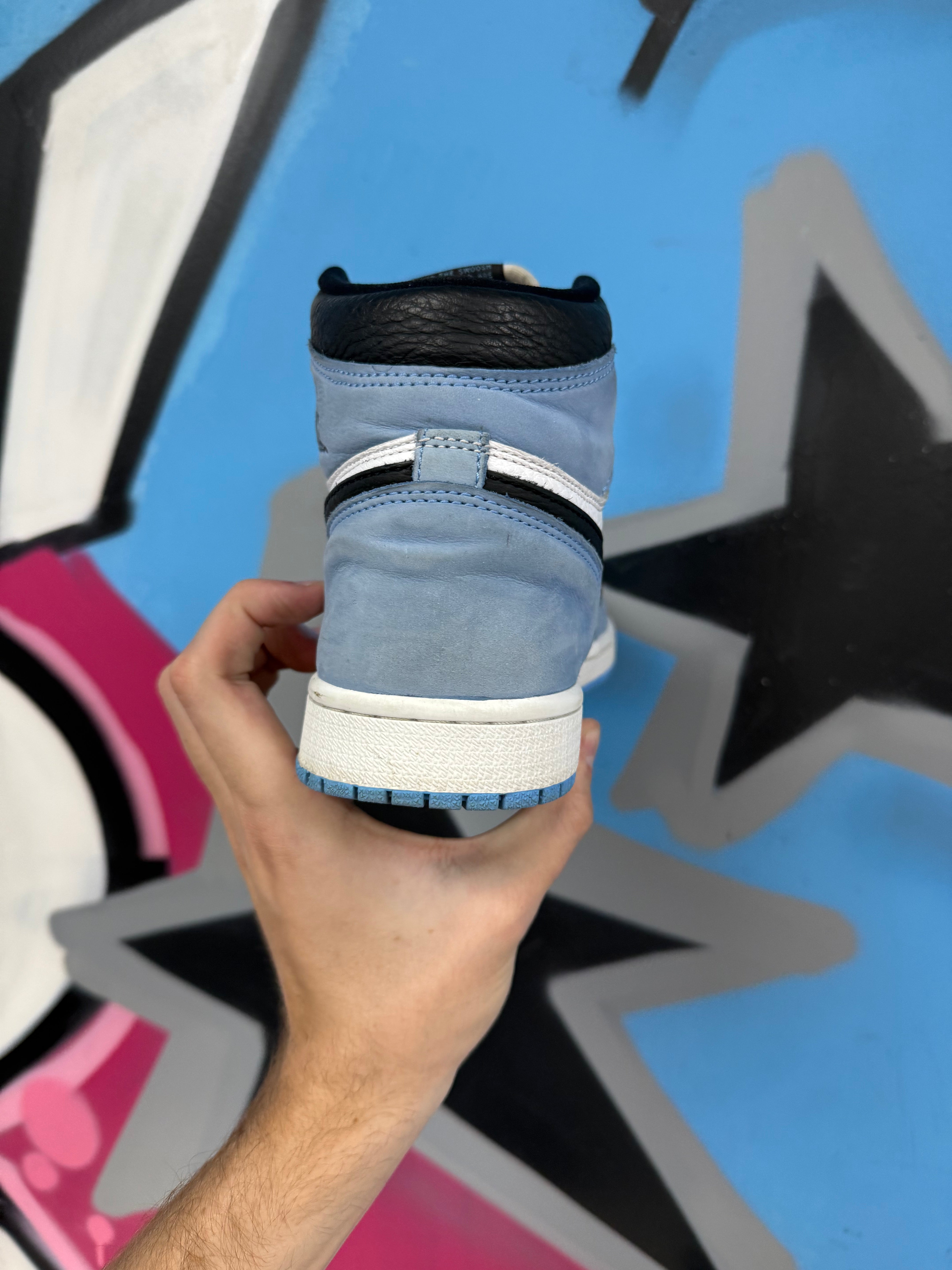 Jordan 1 University Blue Sneakers