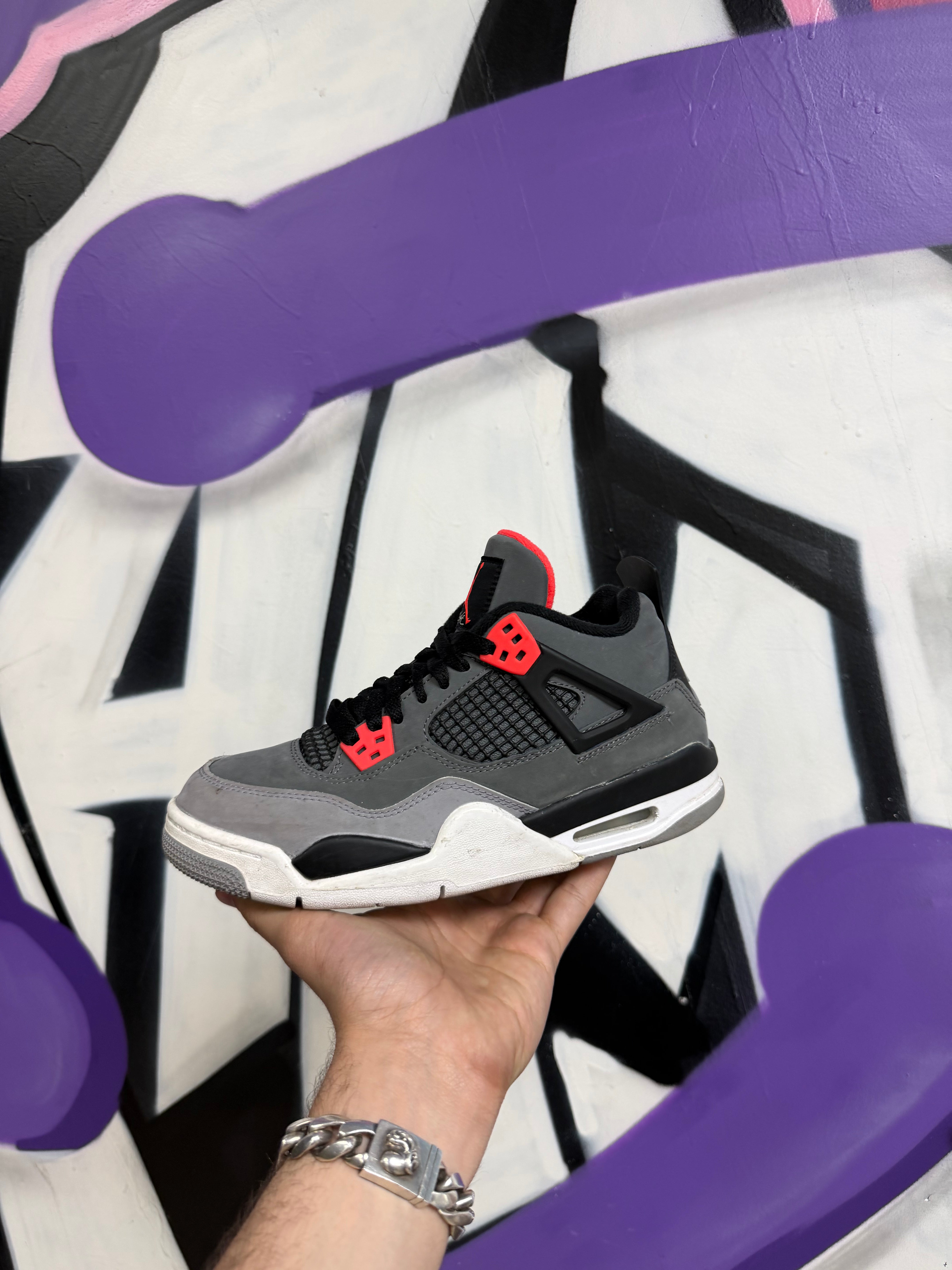 Jordan 4 Infrared Sneakers