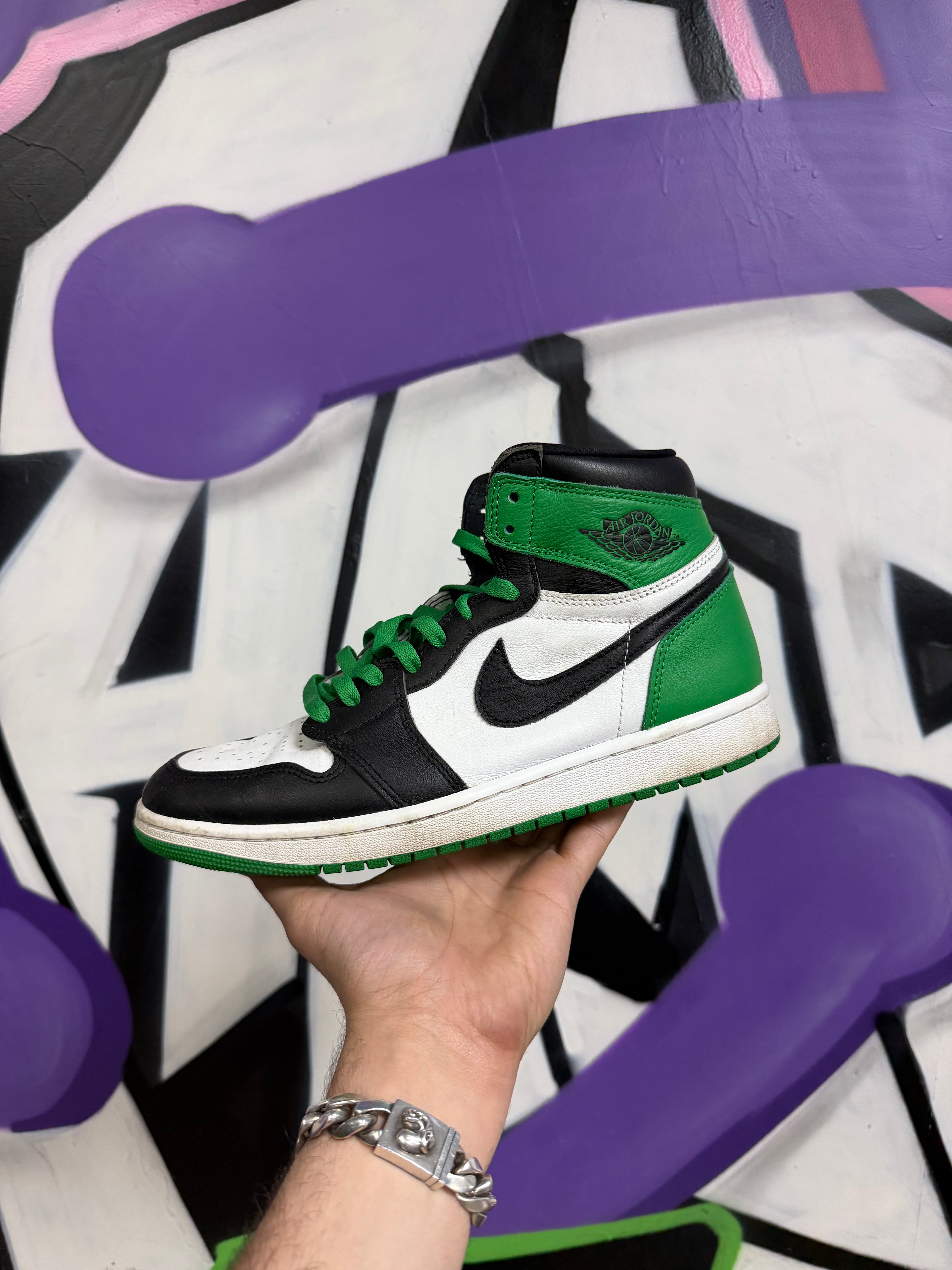 Jordan 1 Lucky Green Sneakers