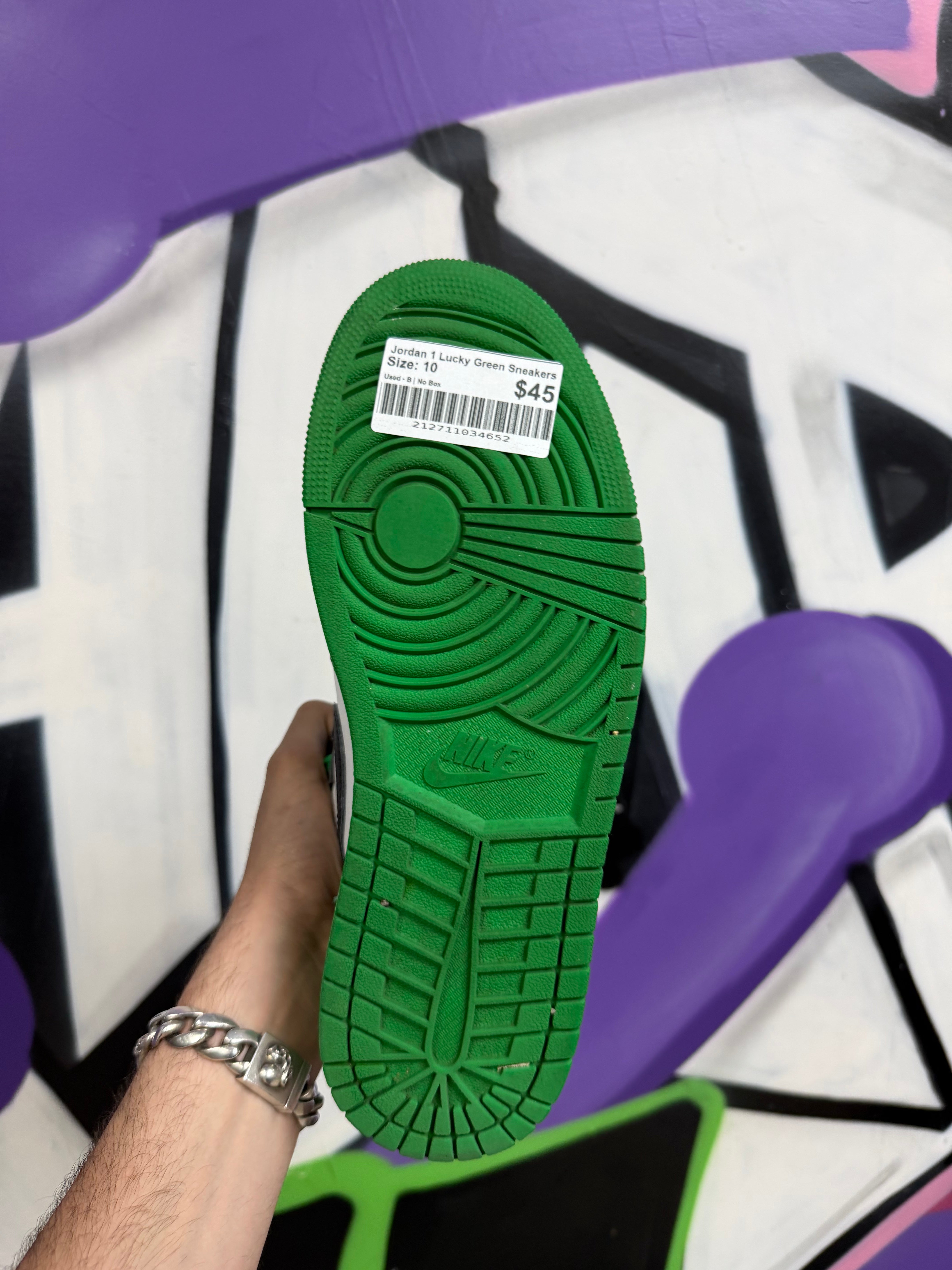 Jordan 1 Lucky Green Sneakers