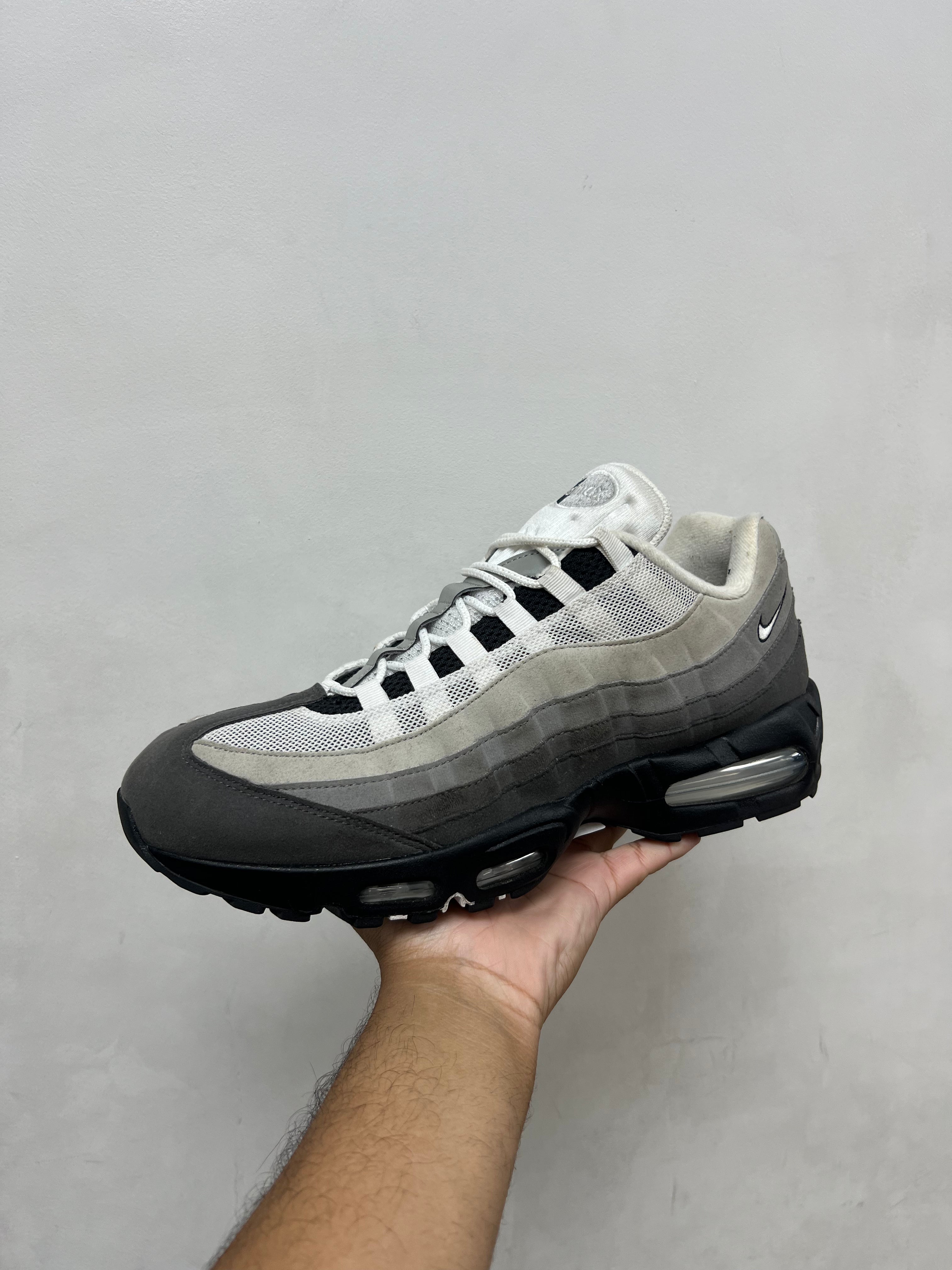 Nike AM95 Big Bubble Granite Sneakers
