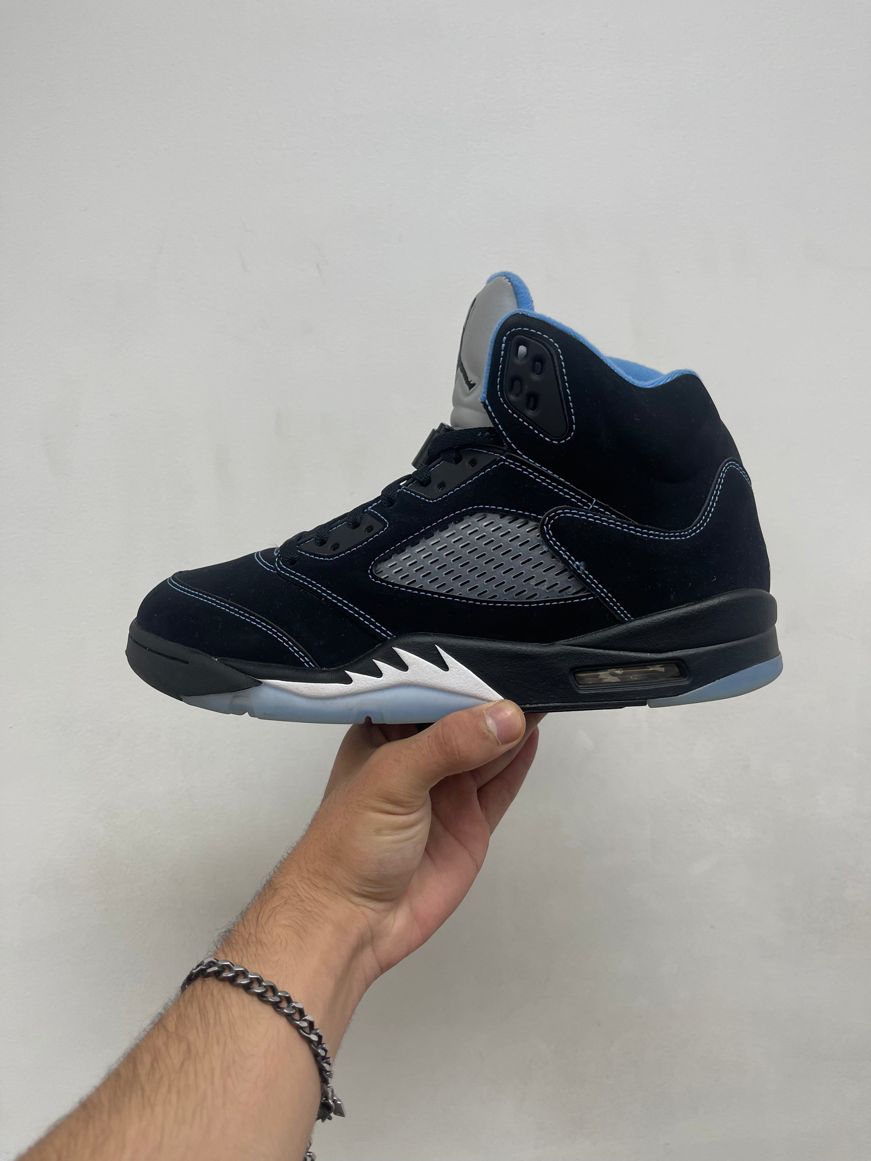 Jordan 5 Black University Blue Sneakers