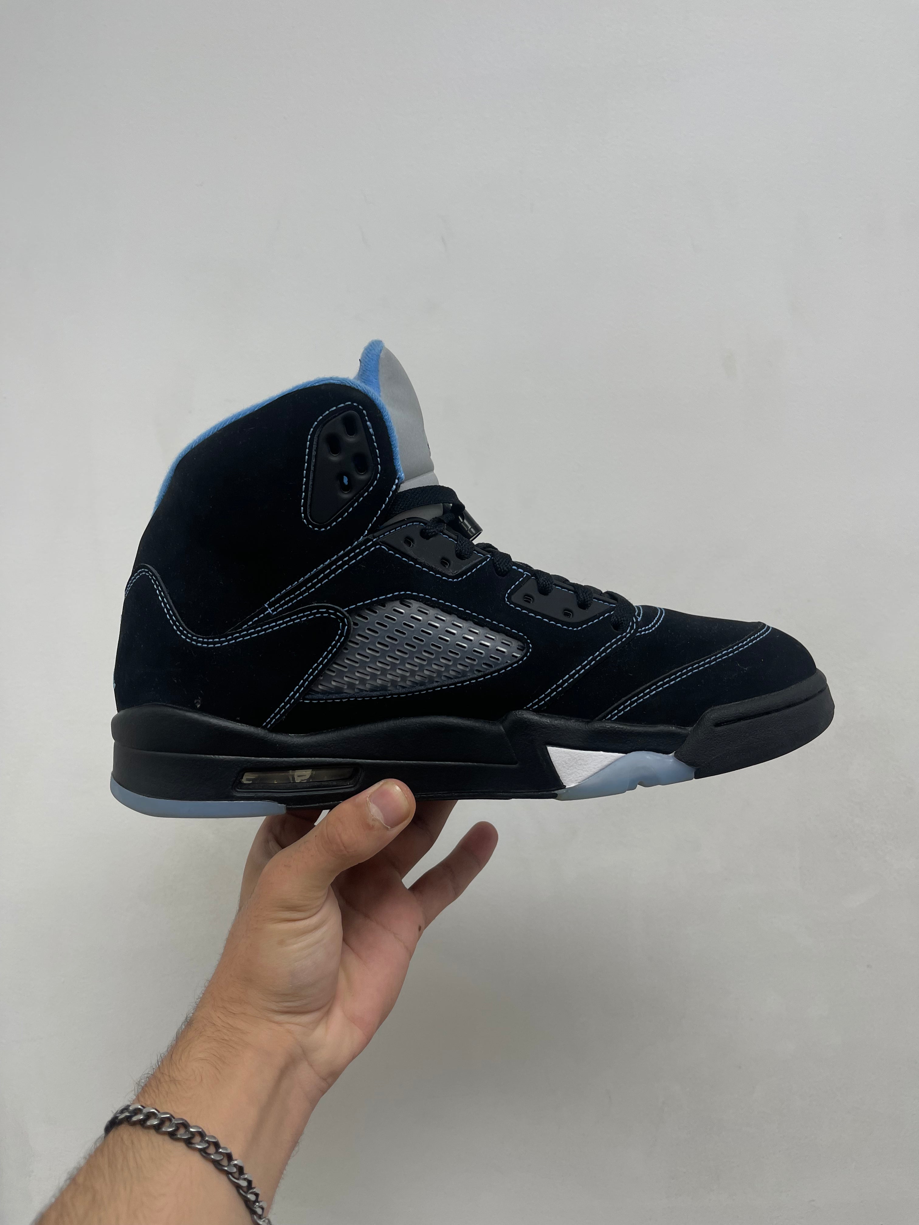 Jordan 5 Black University Blue Sneakers