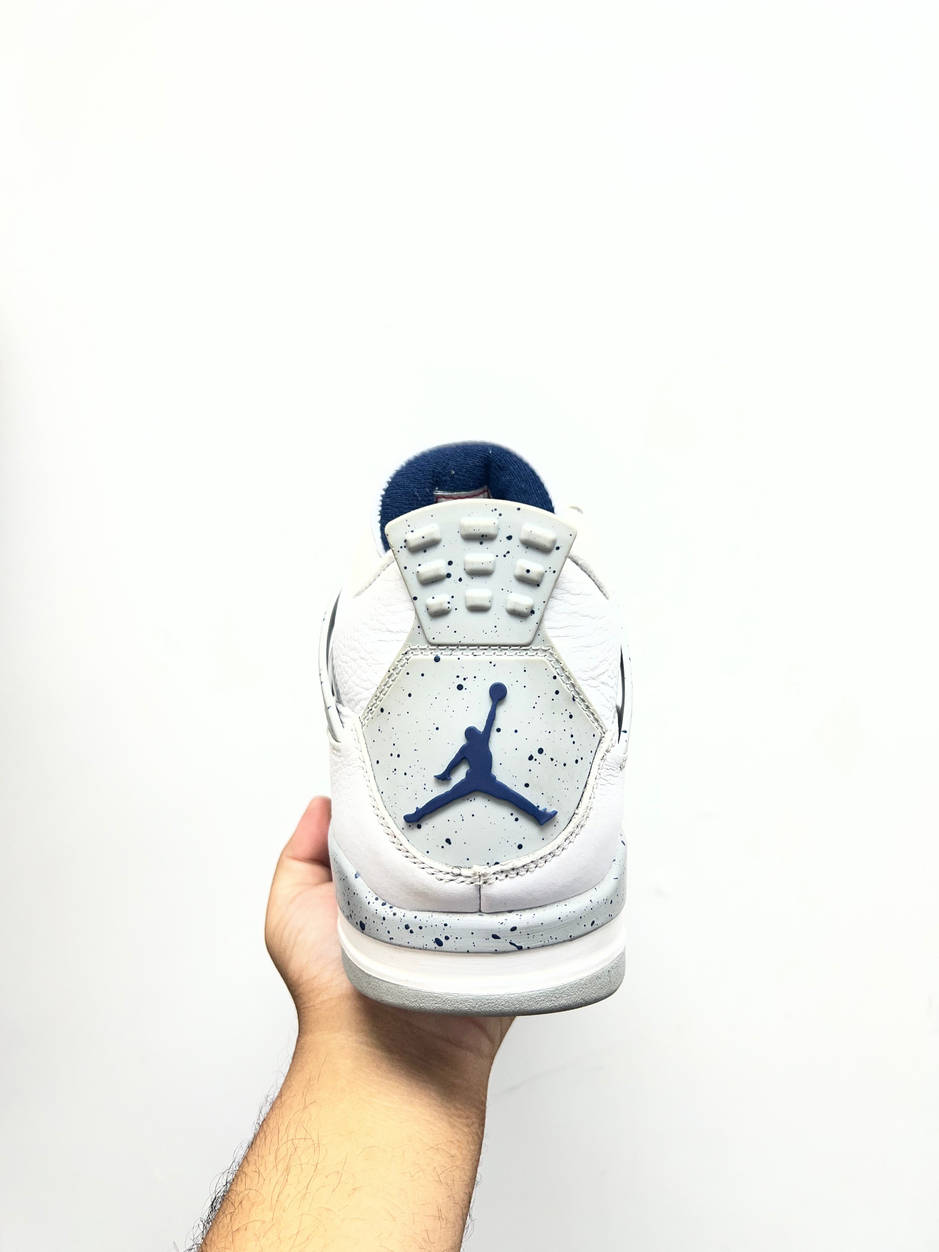 Jordan 4 Midnight Navy Sneakers