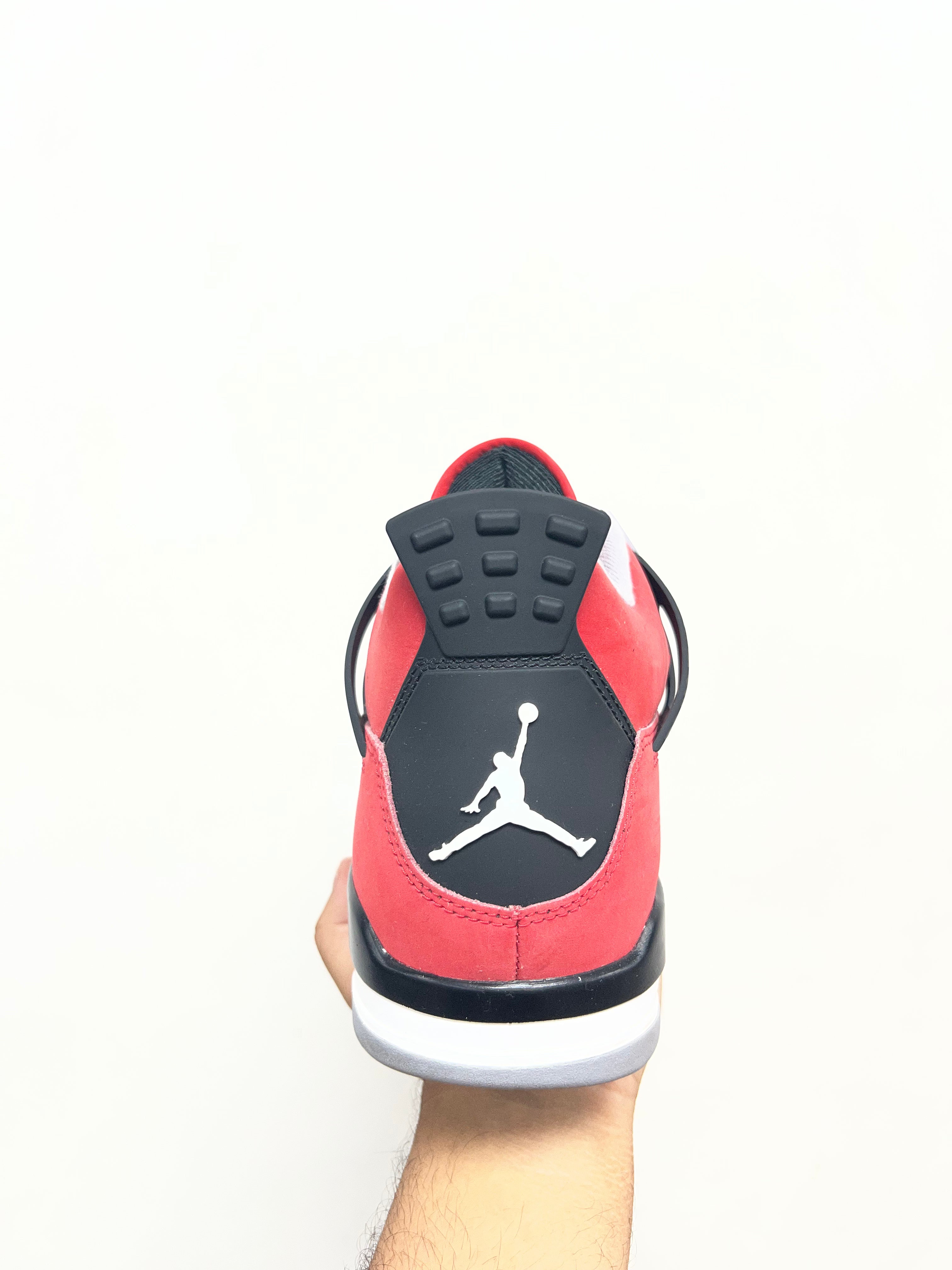 Jordan 4 Toro Sneakers