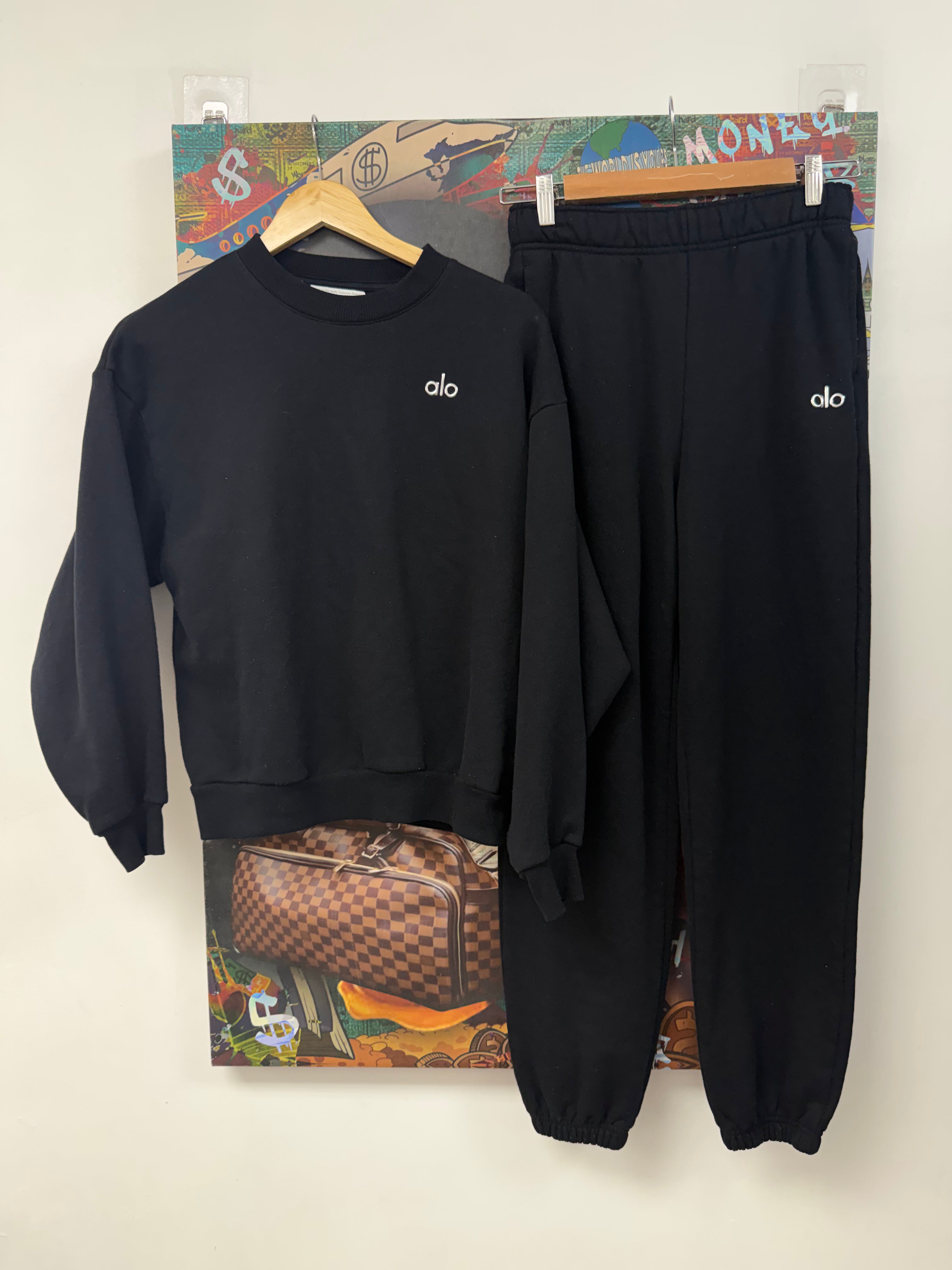 ALO Black Accolade Crewneck Sweatsuit