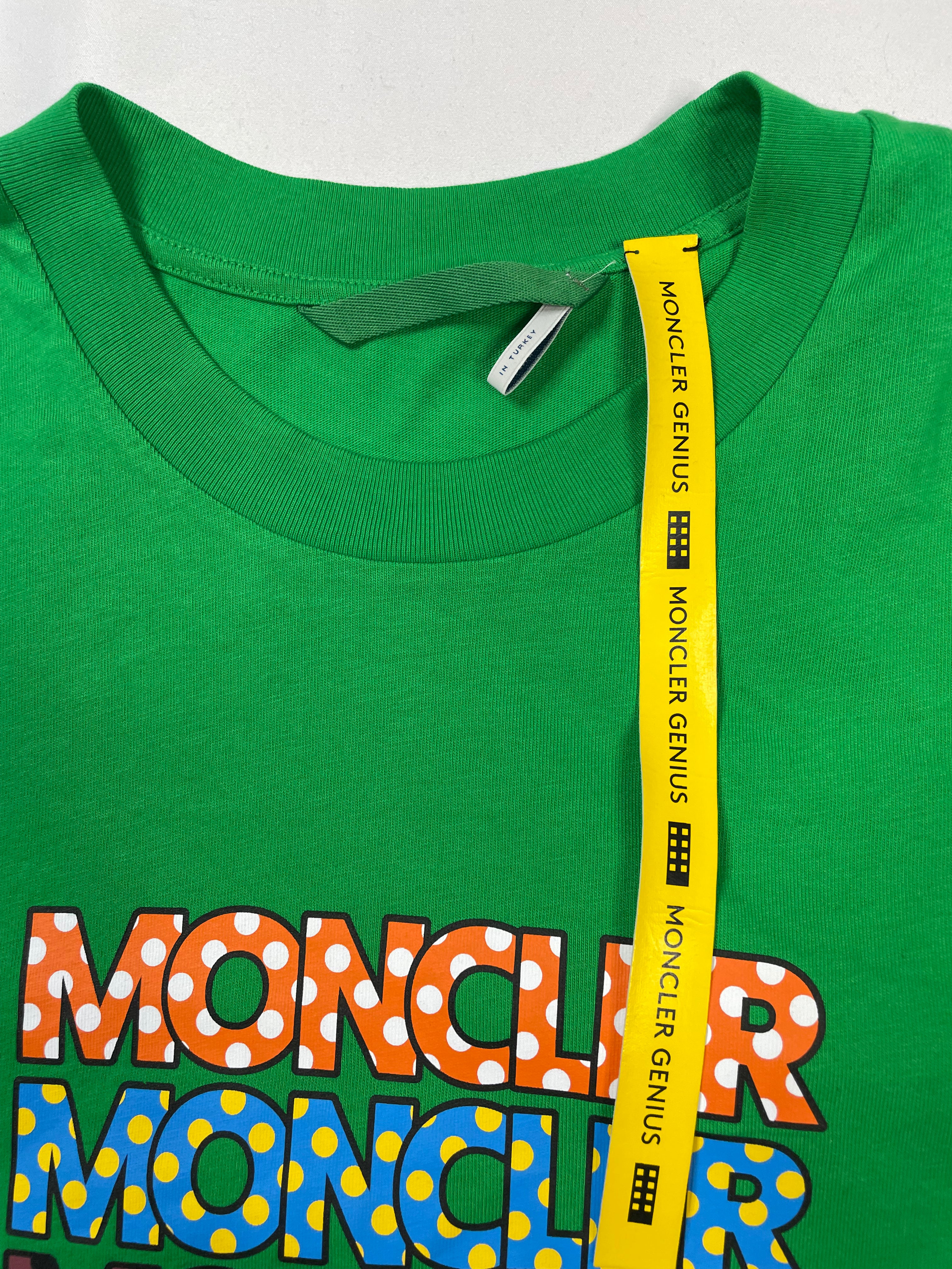 Moncler Tee green Logo Tee size:XL New