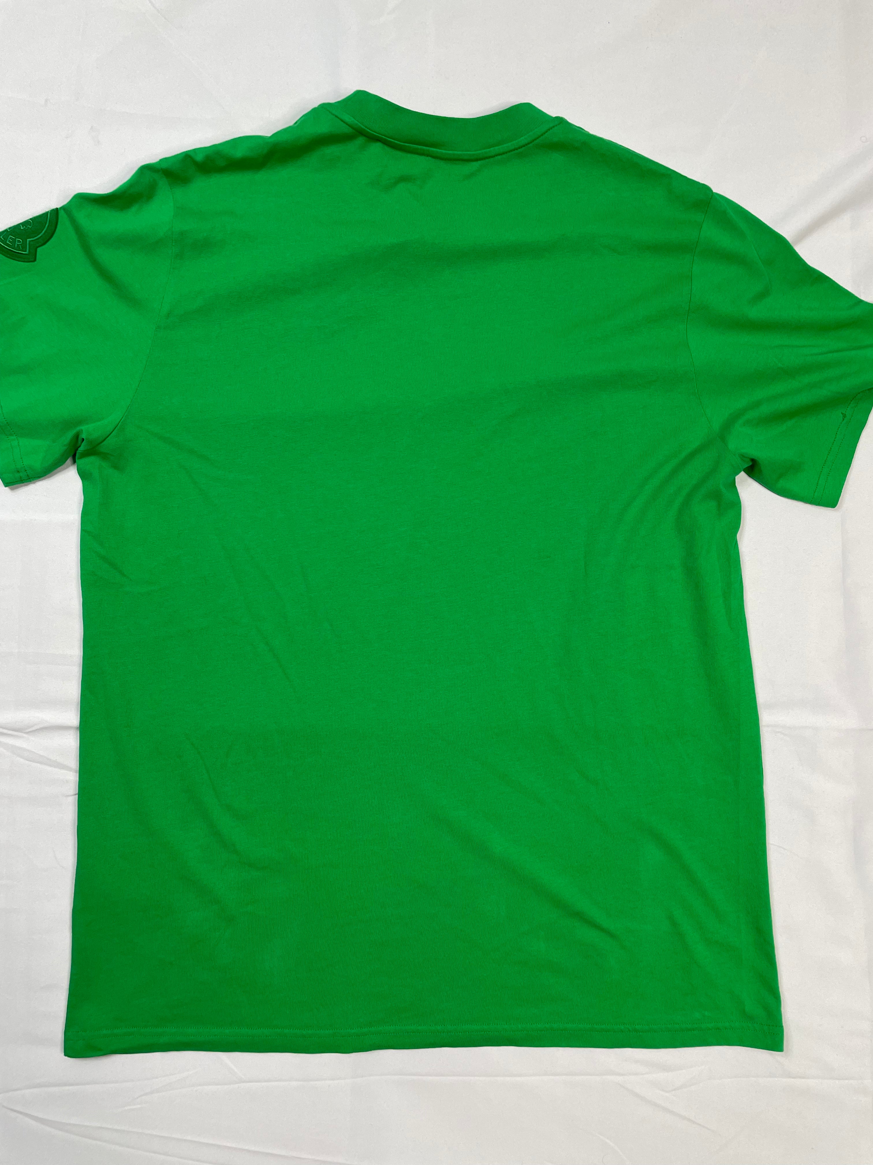 Moncler Tee green Logo Tee size:XL New