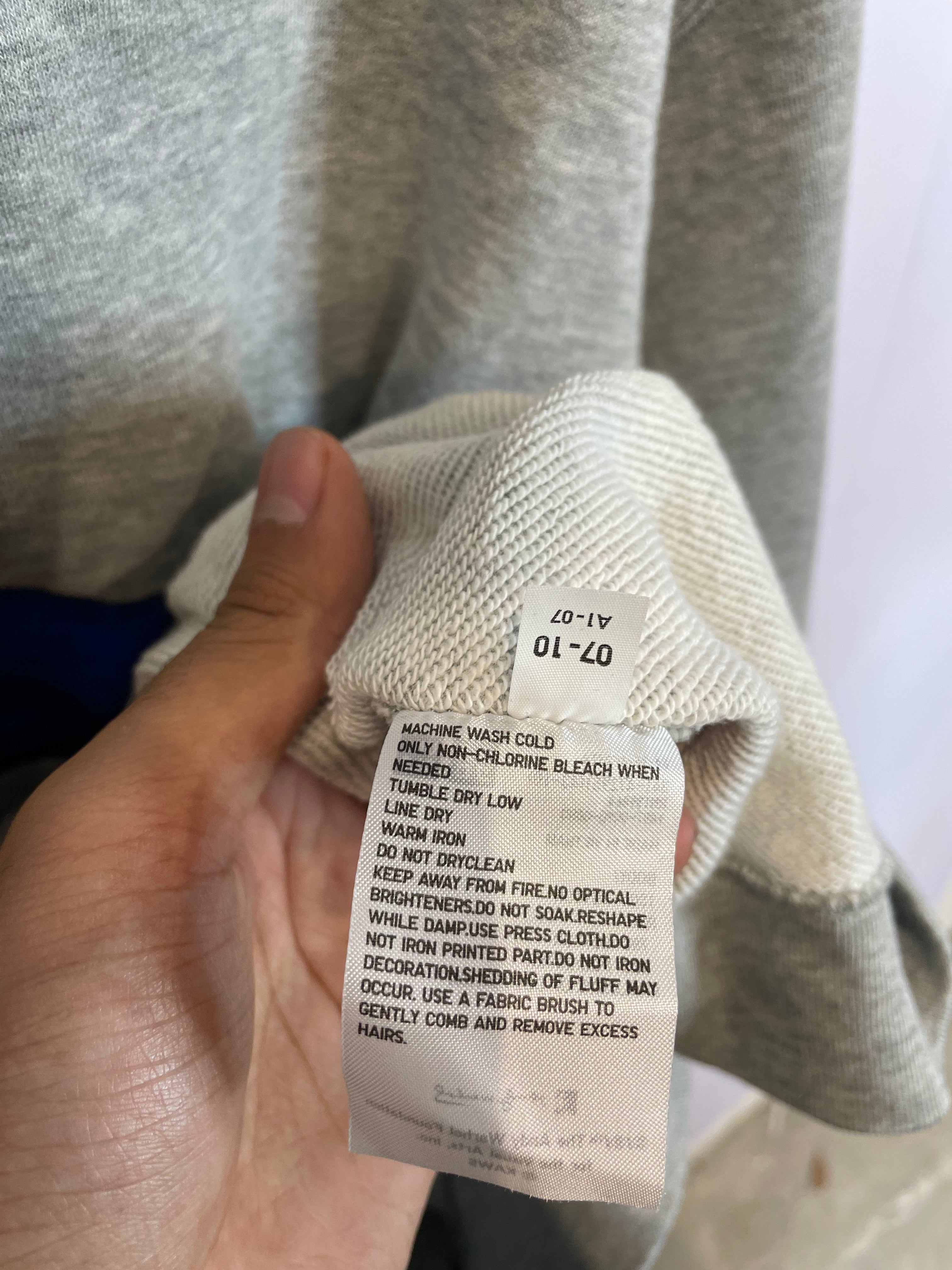 Kaws H&M Warhol Crewneck Grey Used XL