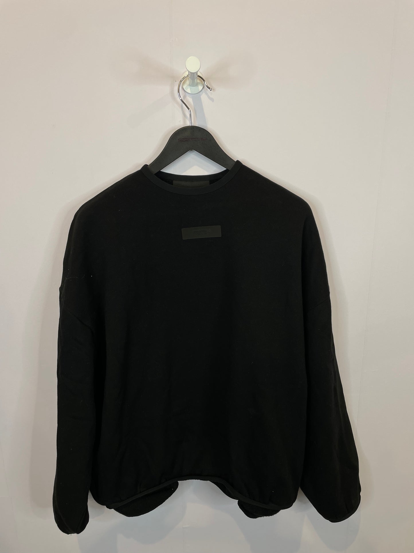 Essentials Crewneck Black Used Medium