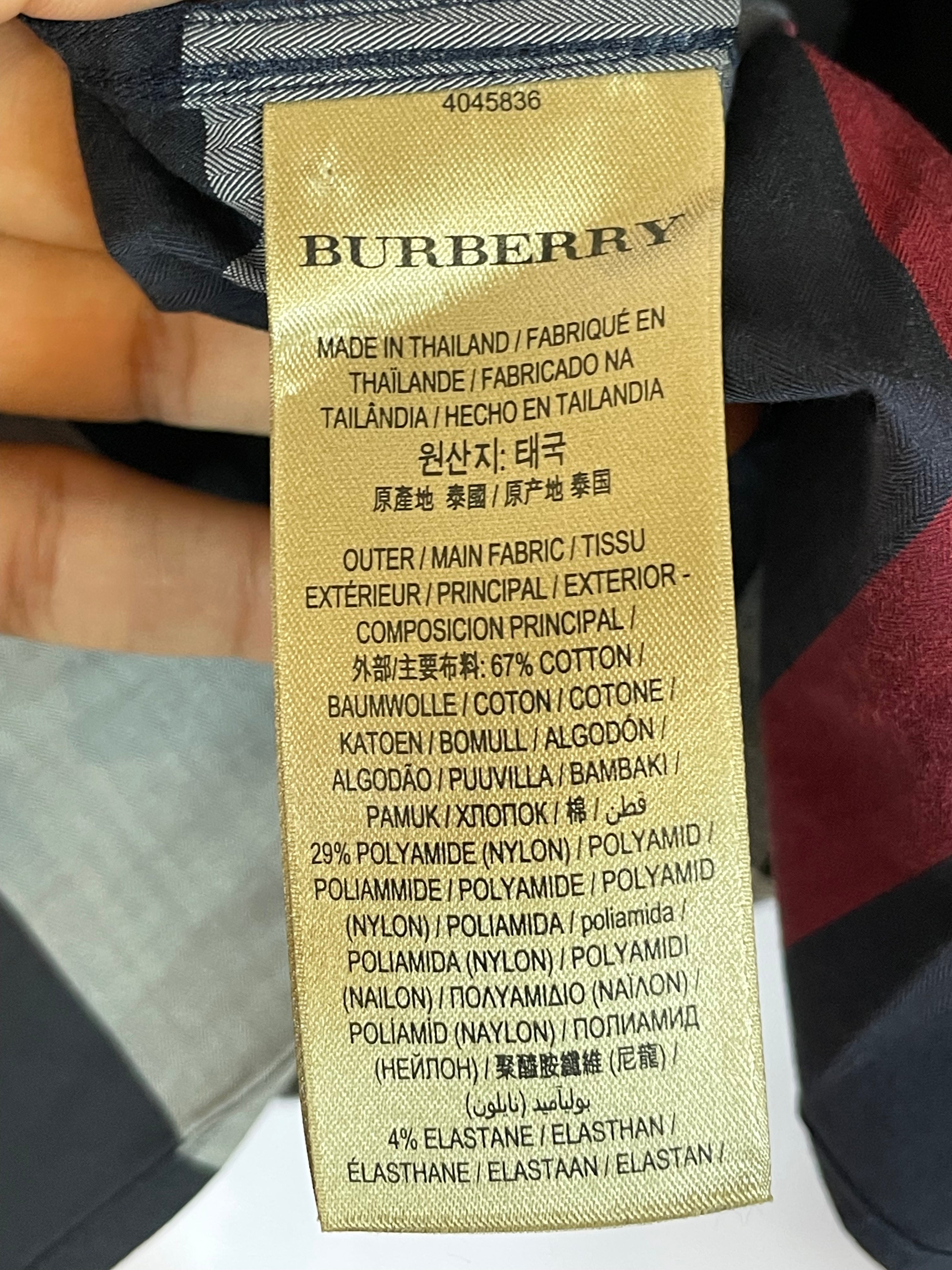 Burberry Button Up Navy Red Used Small